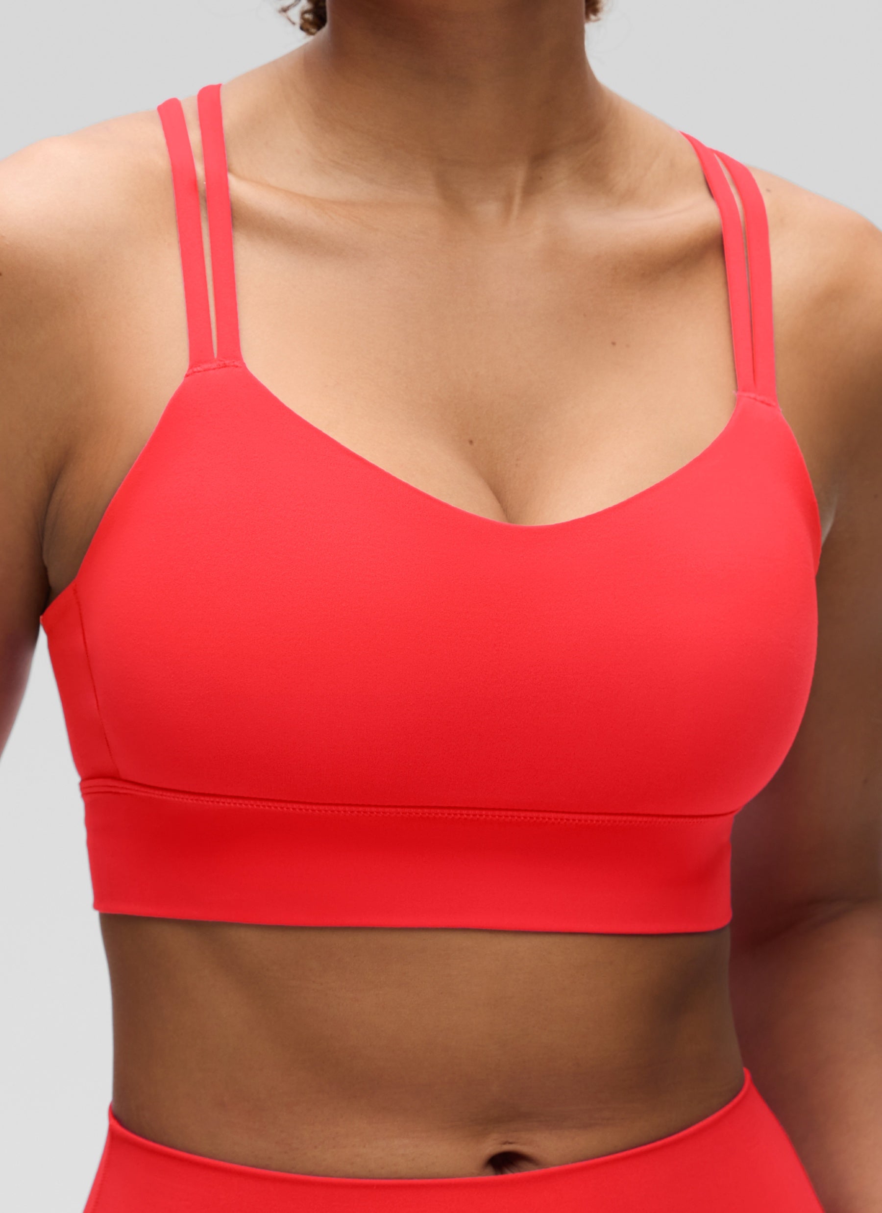 CRZ YOGA Womens Butterluxe Strappy Longline Criss Cross Molded Cup Bra Deep Red @model_info:Barbara