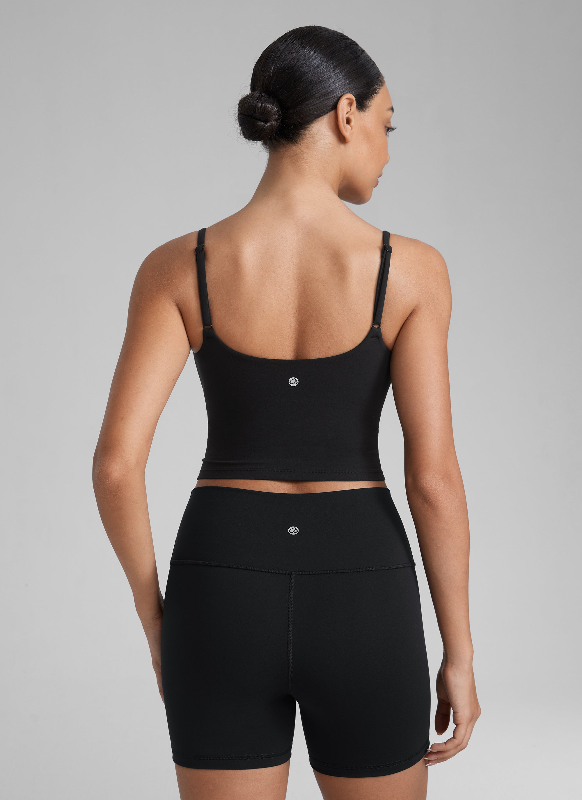 CRZ YOGA Womens Butterlift Scoop Neck U Back Yoga Longline Sports Bra Black