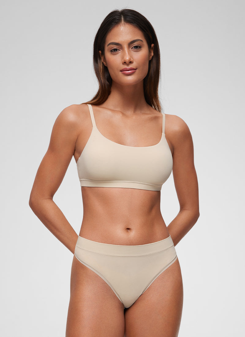 CRZ YOGA Women's Softhold Wireless Scoop Neck  Everyday Bra Adjustable Mojave Tan 2