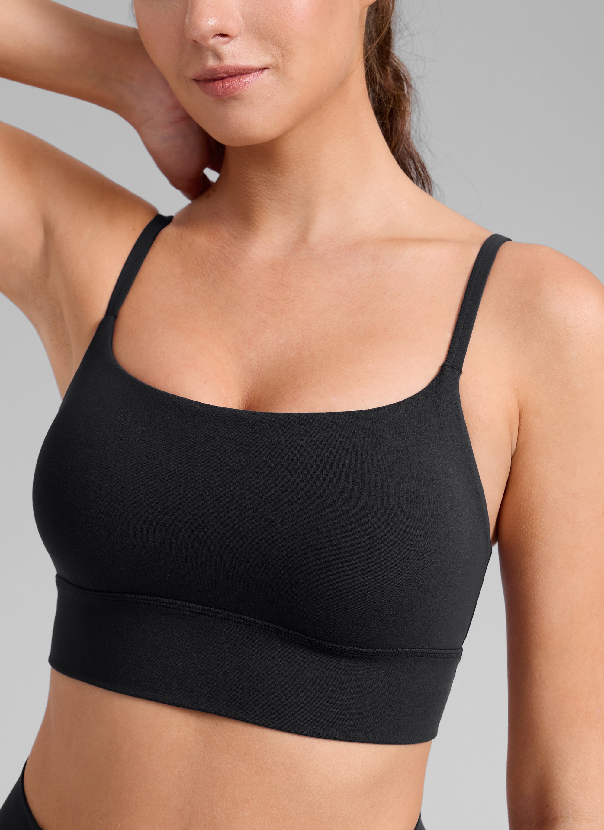 CRZ YOGA Women's Butterlift Yoga Longline Built in Bra Sports Bra Black