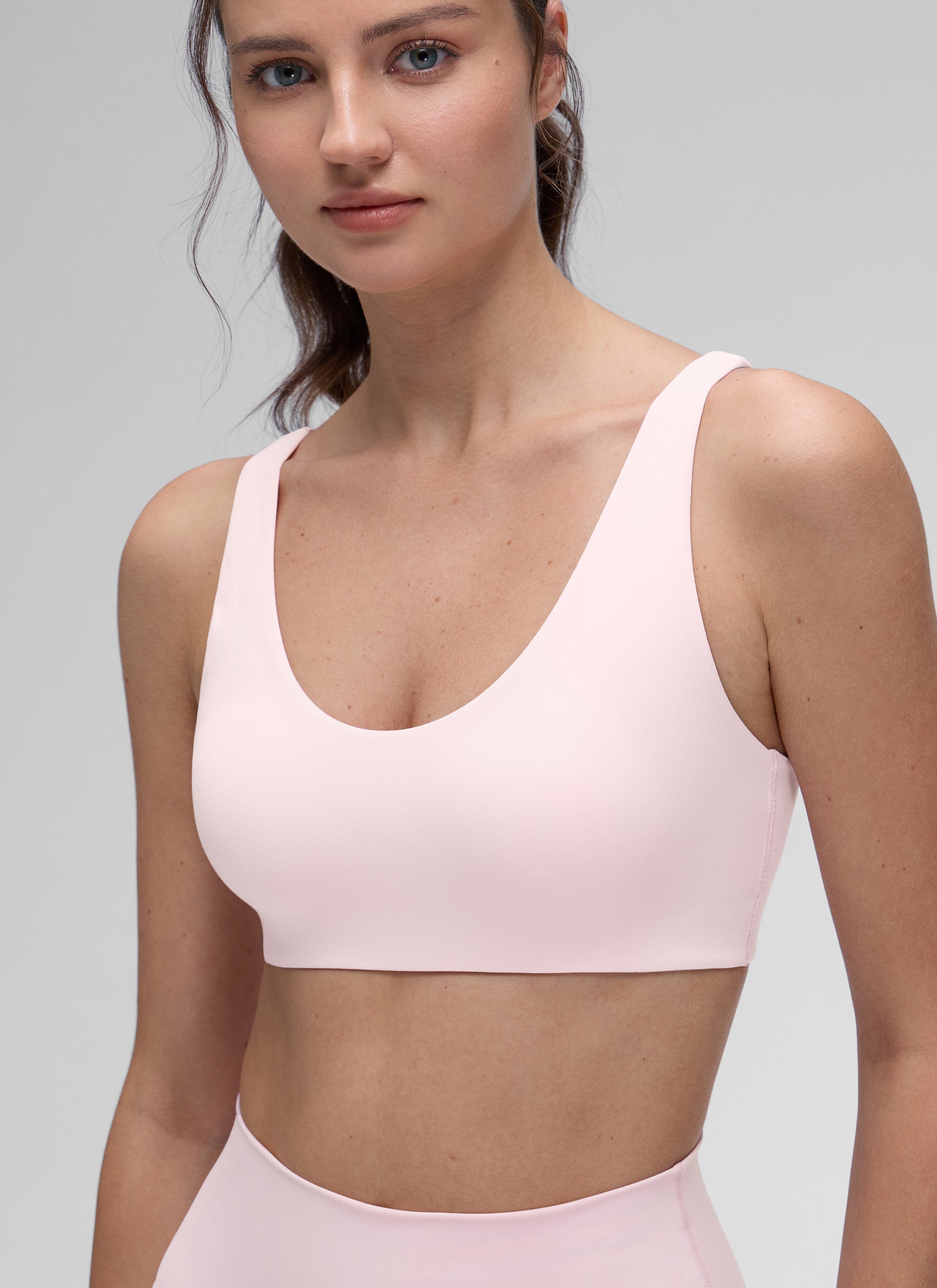 CRZ YOGA Women Butterluxe Soft Double Lined Scoop Neck Sports Bras White