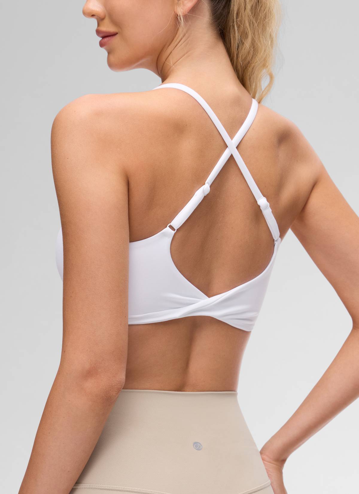 CRZ YOGA Women's Butterluxe Yoga Scoop Neck Twist Cross Back Sport Bra White @model_info:Anna