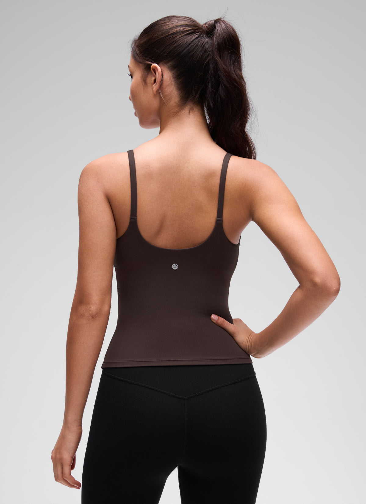 CRZ YOGA Women's Yoga Softretch U Back Waist Length Built in Bra Tank Clay Brown @model_info:Maysa
