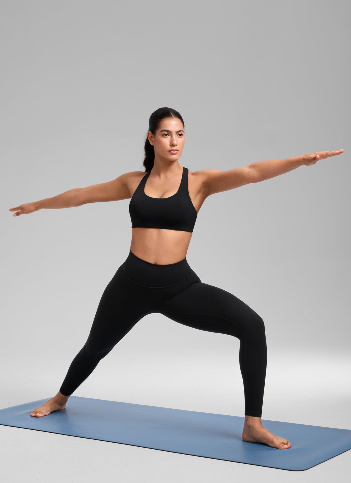 CRZ YOGA Women's SculptAir Training Cross Back Sports Bra Black @model_info:C