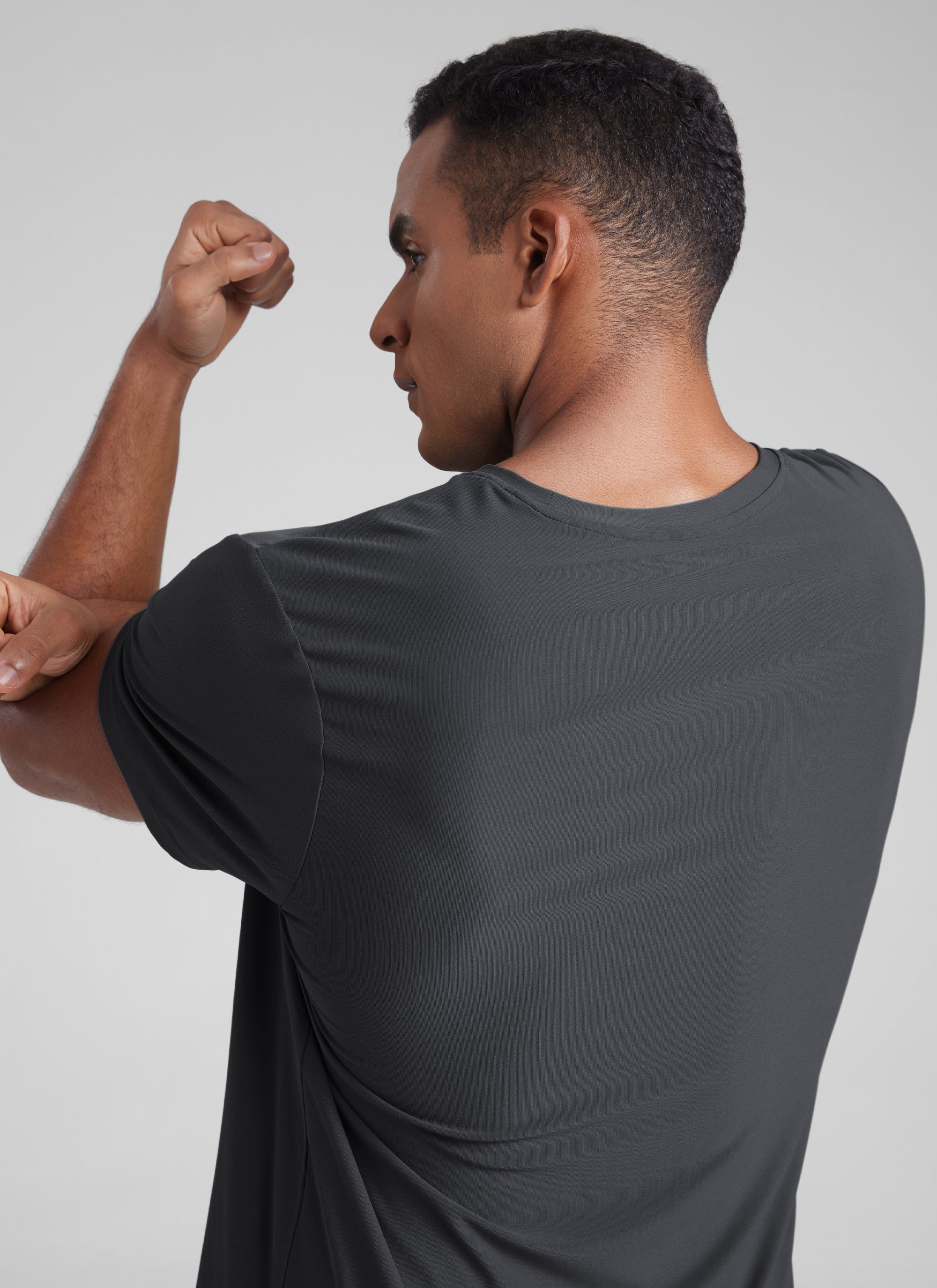 CRZ YOGA Men's Workout Lightweight Athletic Casual Short Sleeve Shirt Mysterious Grey