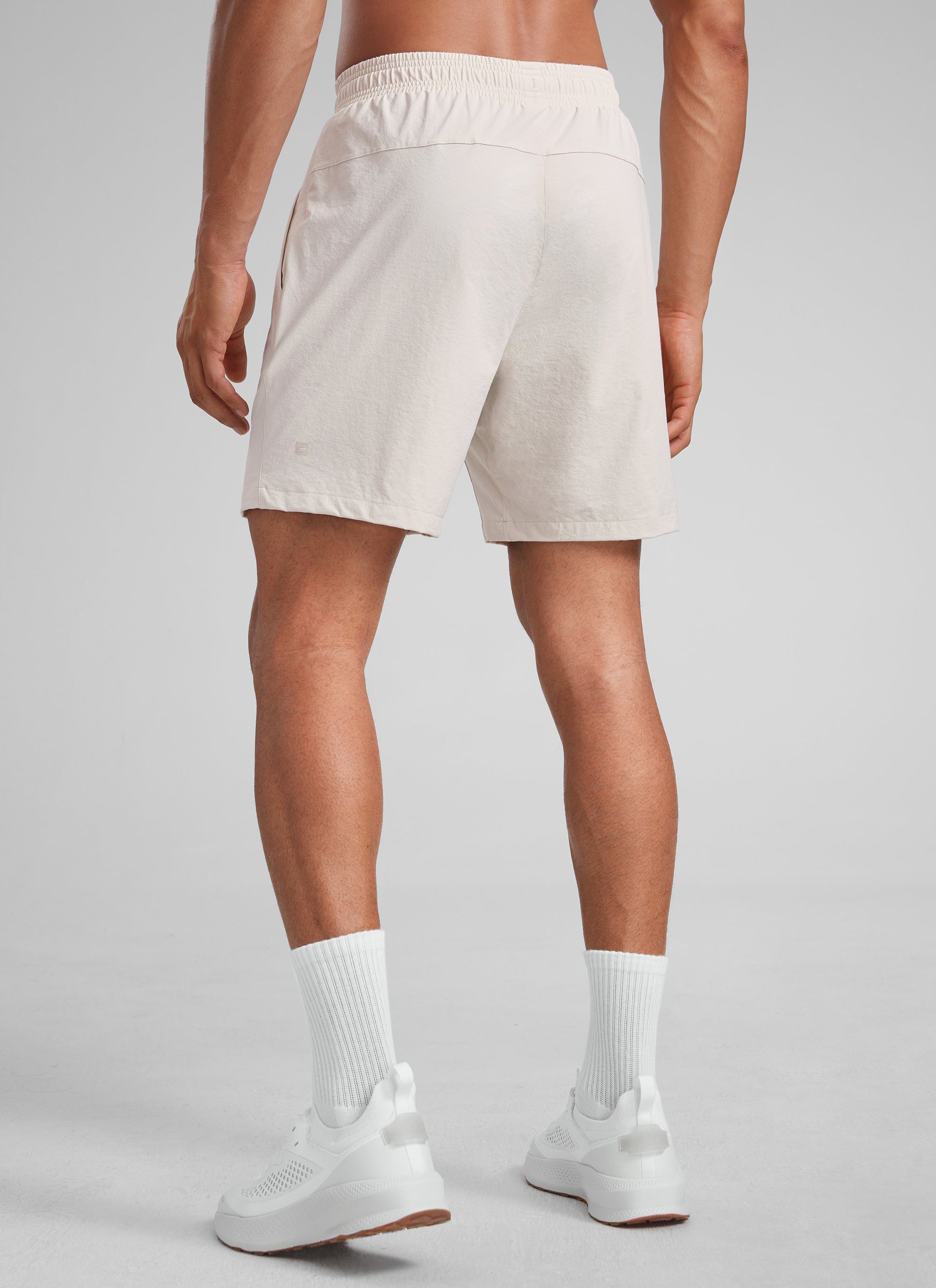 CRZ YOGA Men‘s Workout Water Resistant Short 7