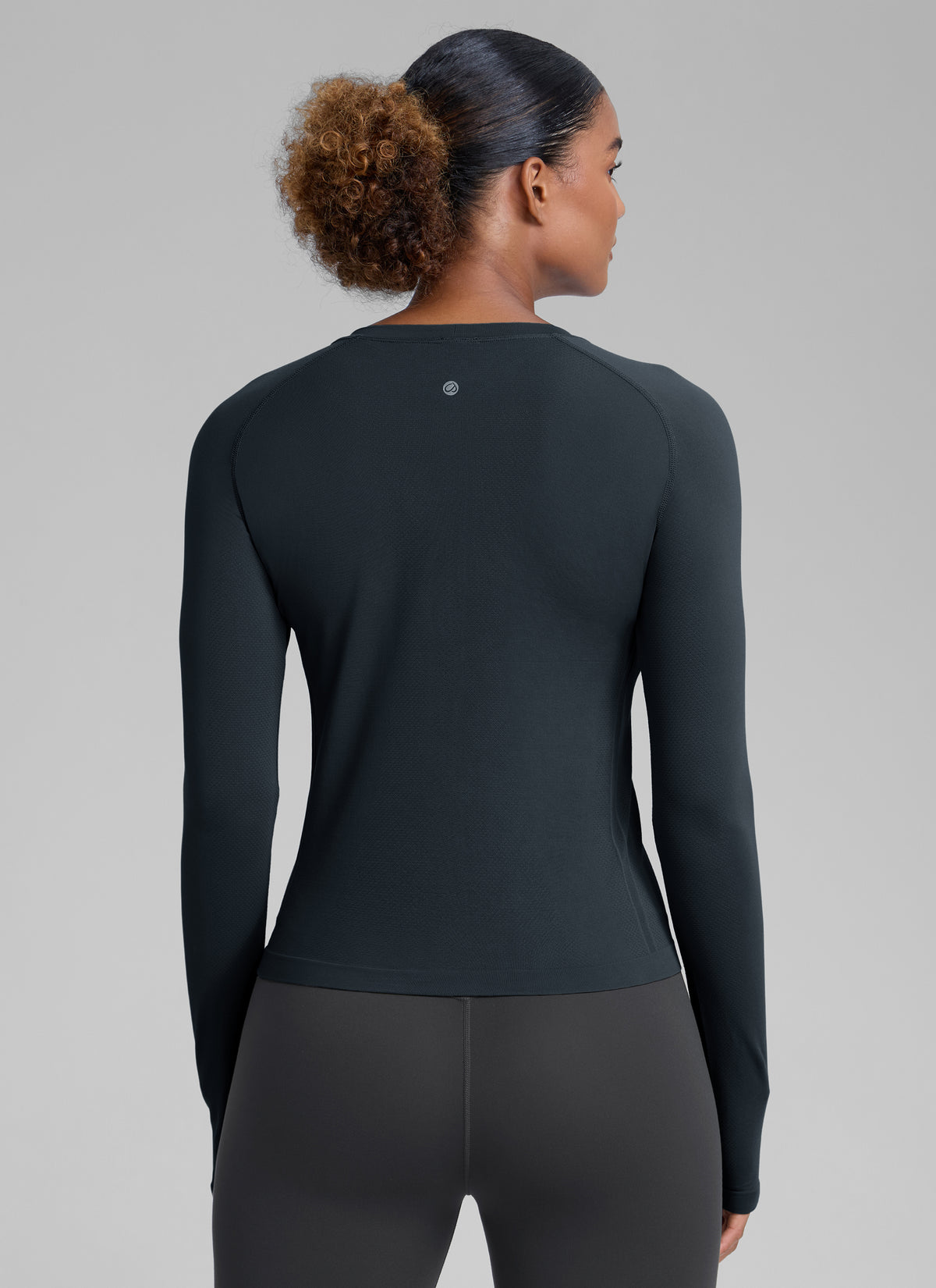 CRZ YOGA Women's Run Train Shirts Seamless Long Sleeve Waist Length True Navy @model_info:Babrabra
