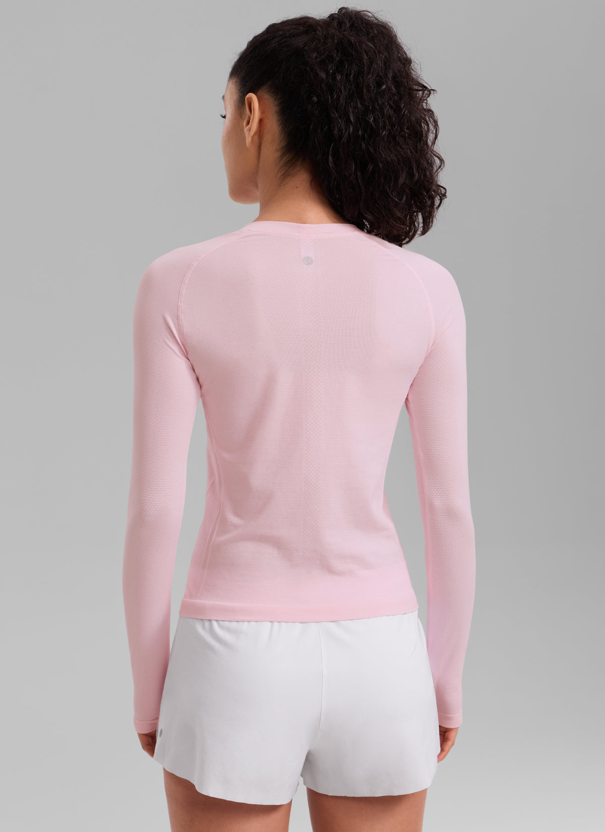 CRZ YOGA Women's Run Train Shirts Seamless Long Sleeve Waist Length Strawberry Pink @model_info:Larissa