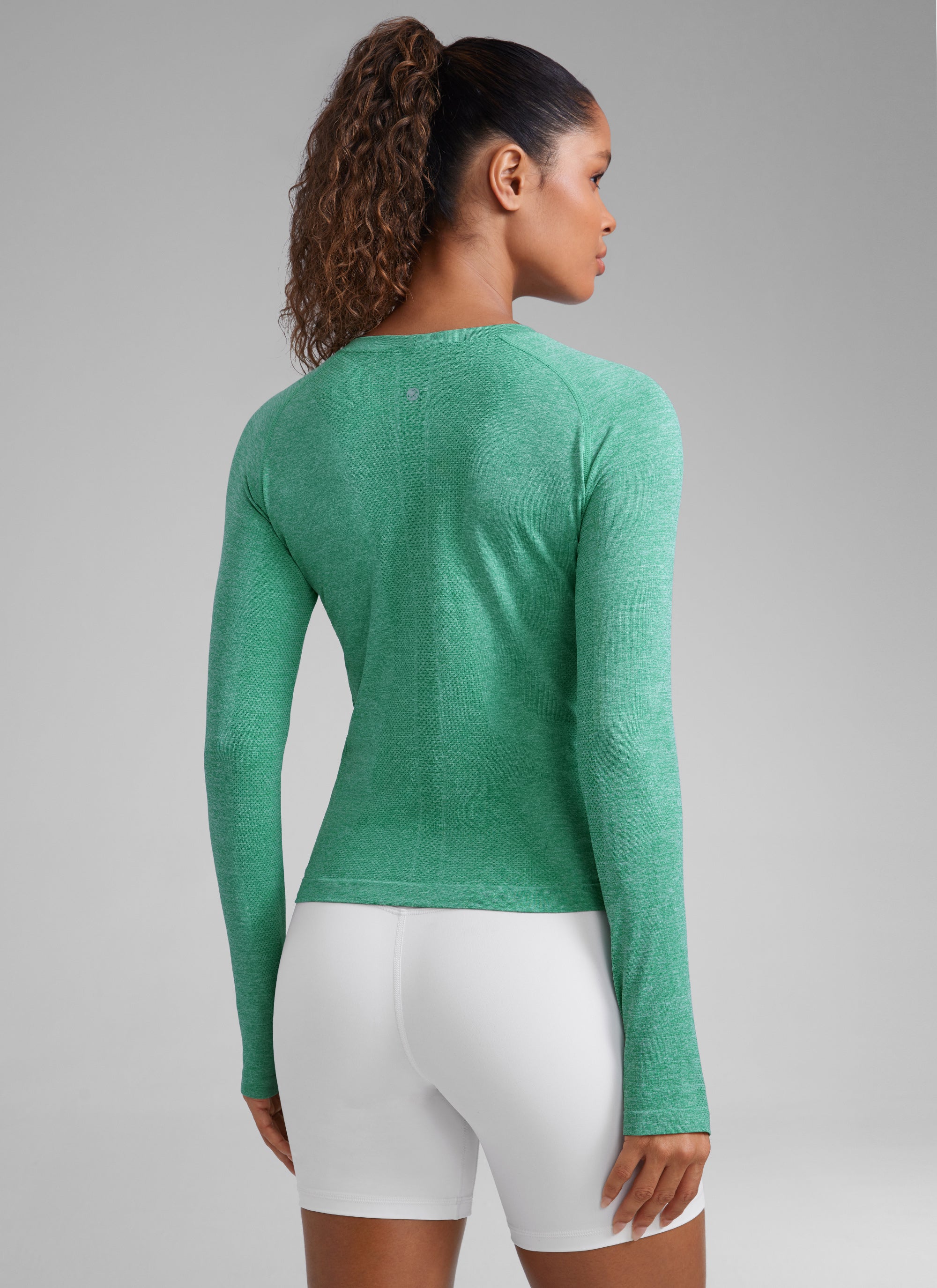 CRZ YOGA Women's Running Quick Dry Shirts Seamless Long Sleeves True Navy