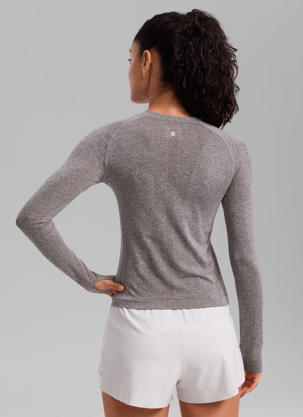CRZ YOGA Women's Run Train Shirts Seamless Long Sleeve Waist Length Hot Fudge Brown Heather @model_info:Lerissa