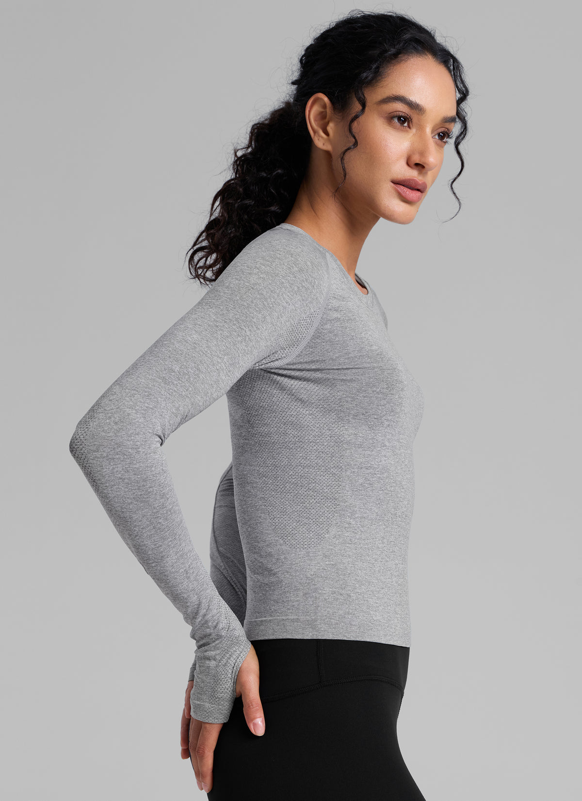 CRZ YOGA Women's Run Train Shirts Seamless Long Sleeve Waist Length Slate Grey Marl @model_info:Larissa