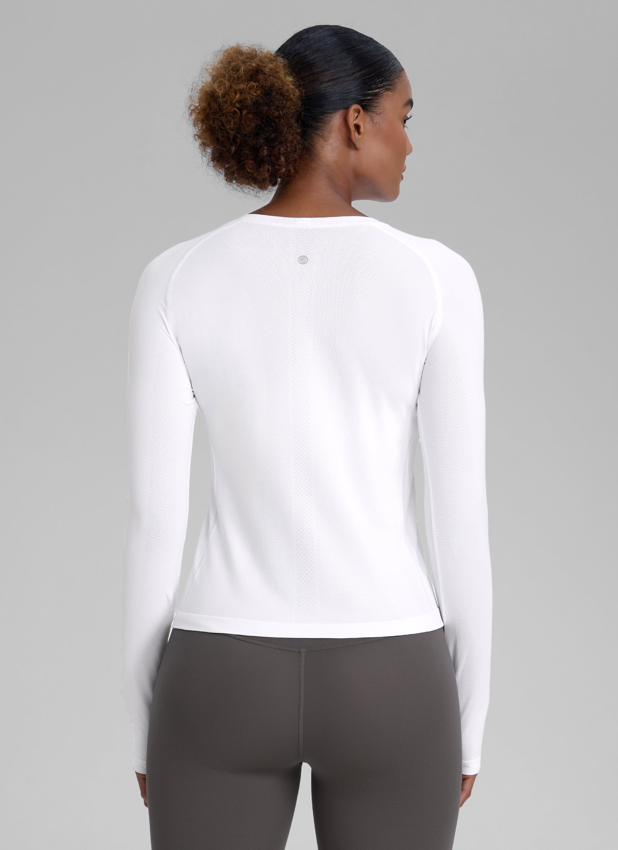 CRZ YOGA Women's Running Quick Dry Shirts Seamless Long Sleeves Black