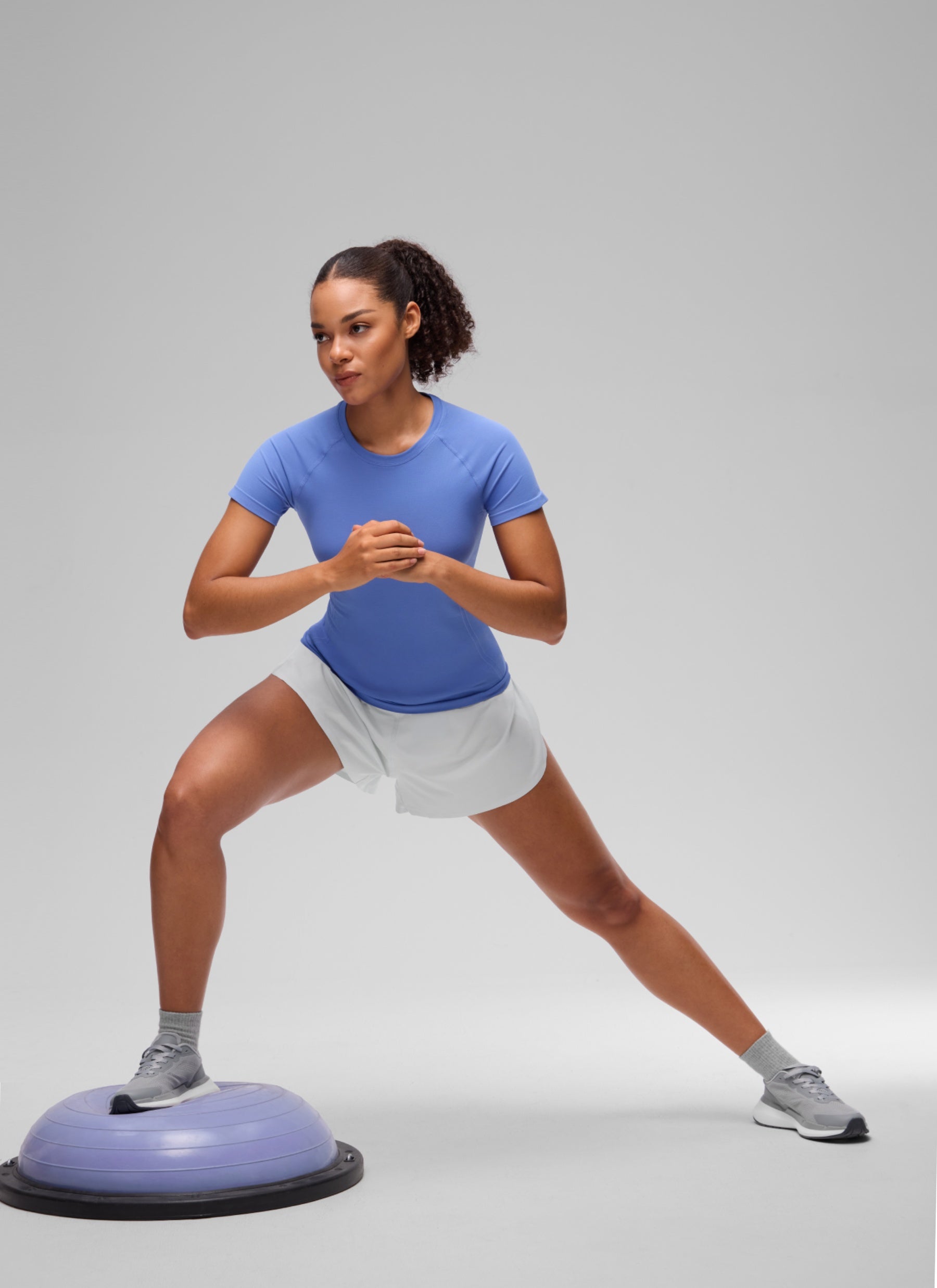CRZ YOGA Women's Running Classic Fit Shirts Seamless Short Sleeves Wild Indigo @model_info:F
