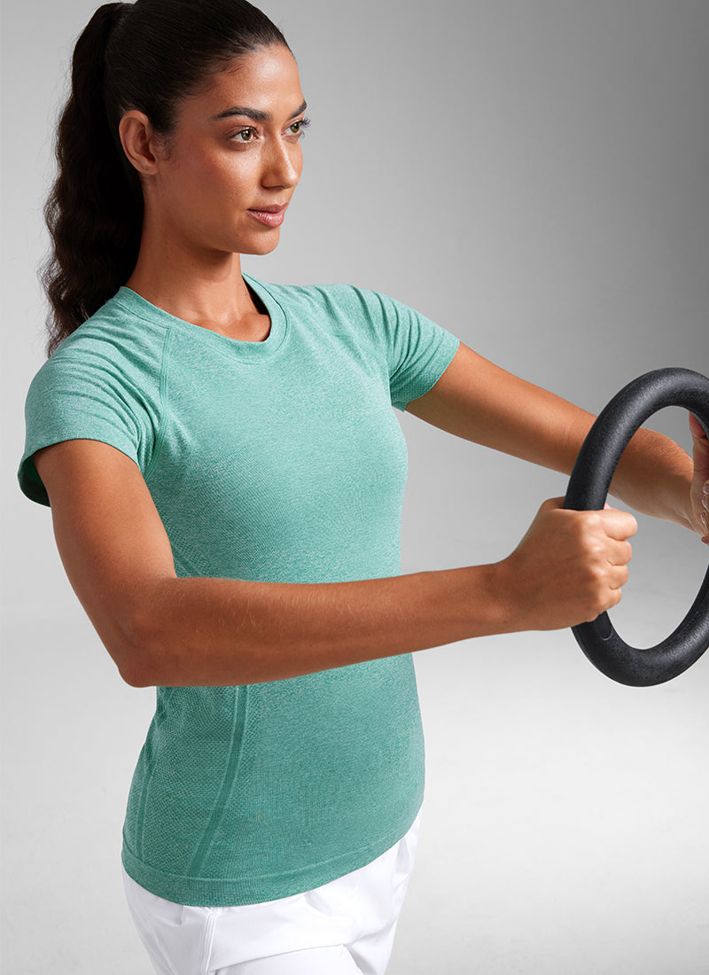 CRZ YOGA Women's Running Classic Fit Shirts Seamless Short Sleeves Cascadia Green @model_info:Mariana