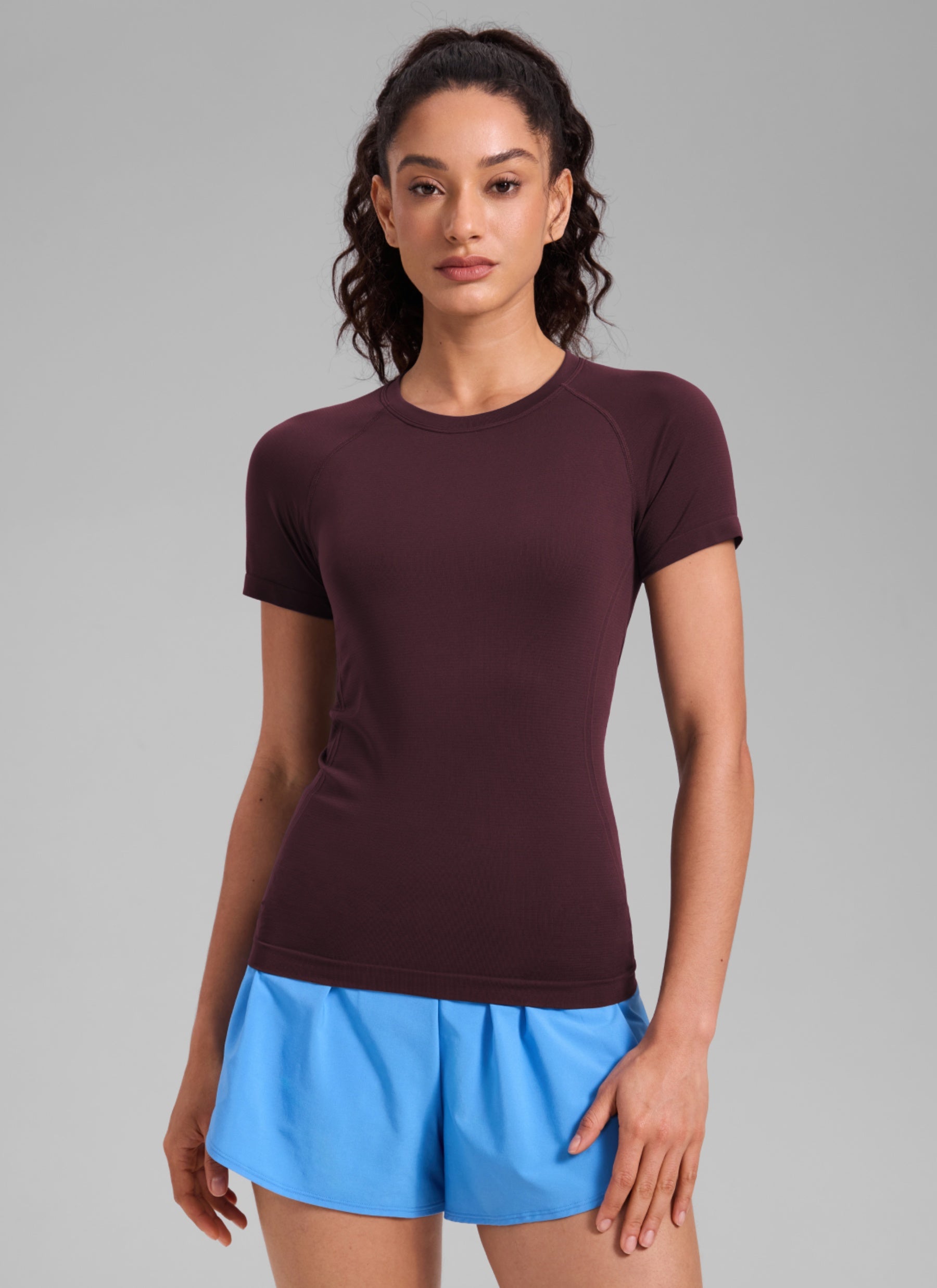 CRZ YOGA Women's Running Classic Fit Shirts Seamless Short Sleeves Ripe Plum @model_info:S1