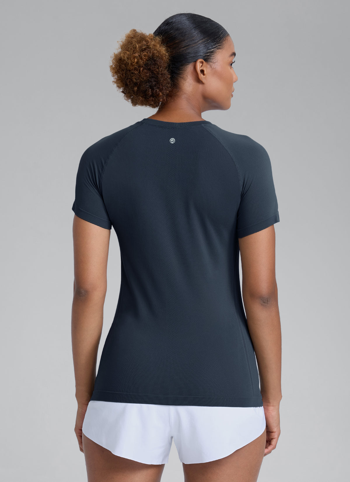 CRZ YOGA Women's Running Classic Fit Shirts Seamless Short Sleeves Twilight Blue @model_info:Babrarba