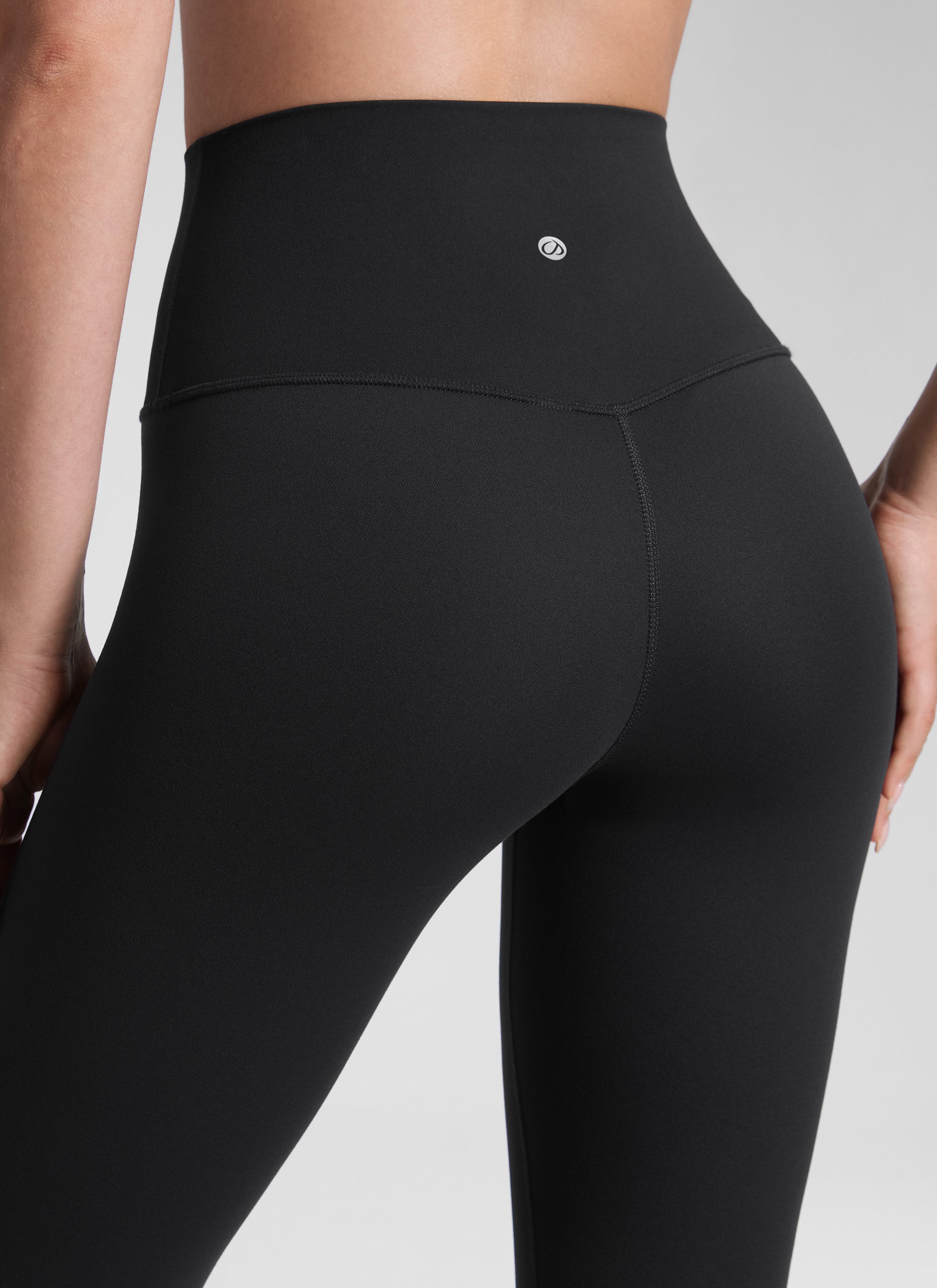 CRZ YOGA Women's Yoga Lounge High Rise Butterluxe Yoga Leggings 25'' Black @model_info:Malisa