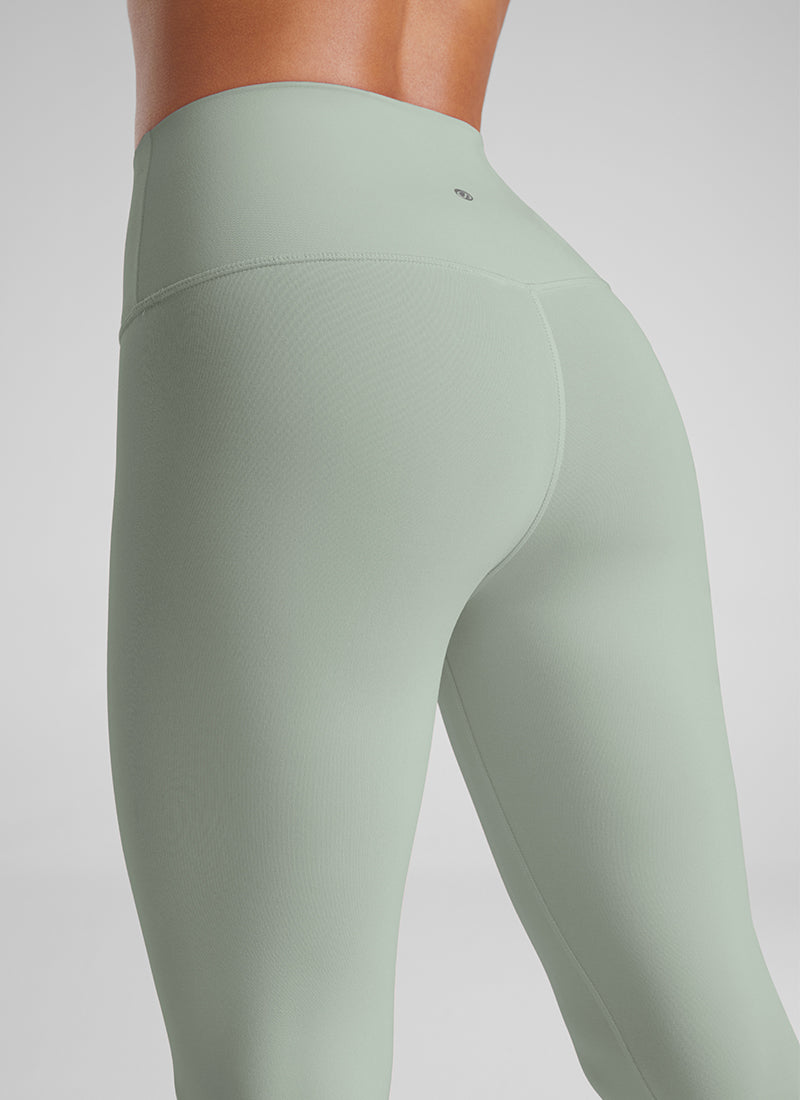 CRZ YOGA Women's Yoga Lounge High Rise Butterluxe Yoga Leggings 25'' Green Palm Court @model_info:Amanda