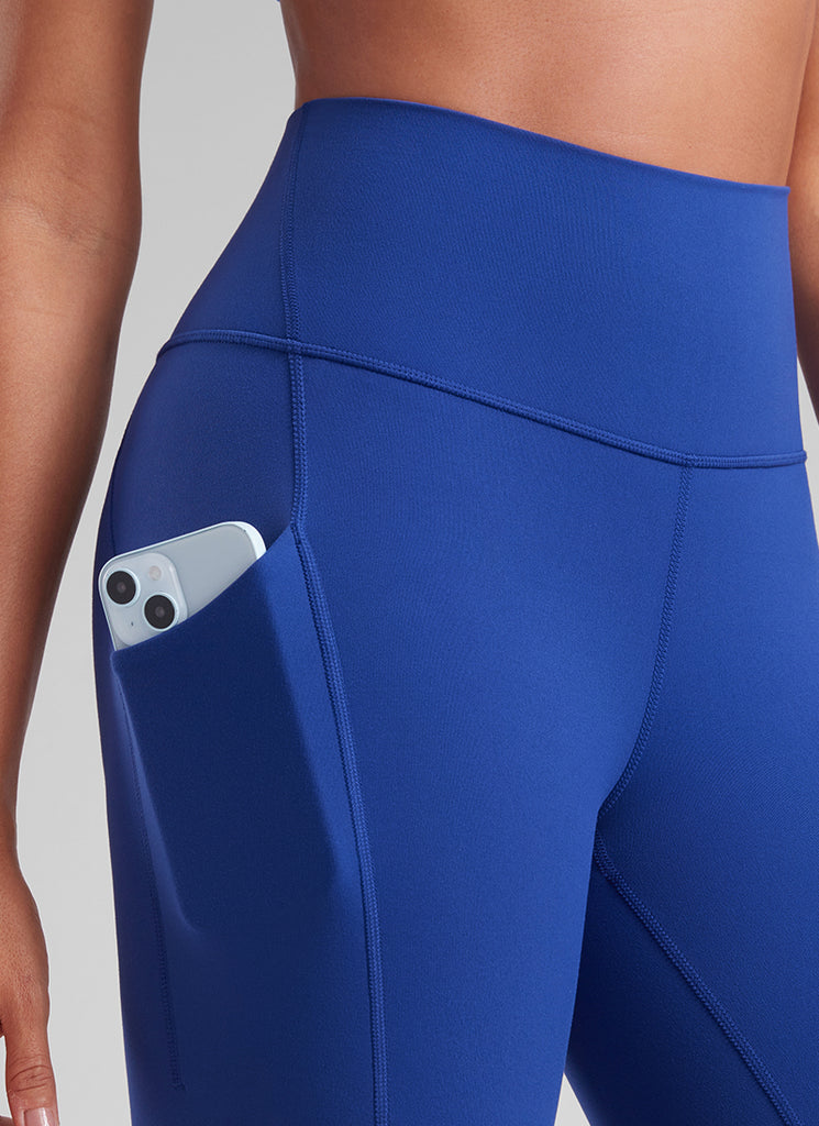 CRZ YOGA Women's Yoga High Rise Biker Butterluxe Pockets Shorts 8'' Waves Blue