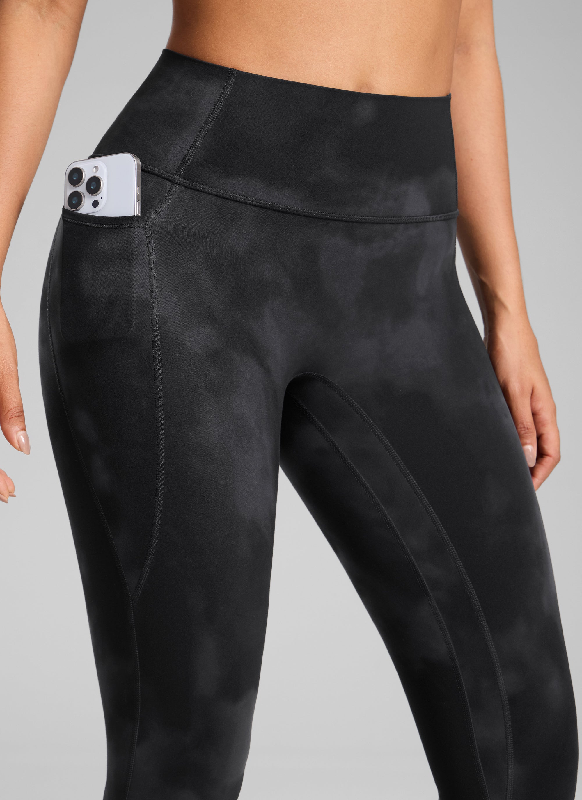 CRZ YOGA Women's Butterlift High Rise No Front Seam Pocket Legging Black Tie Dye Flowers