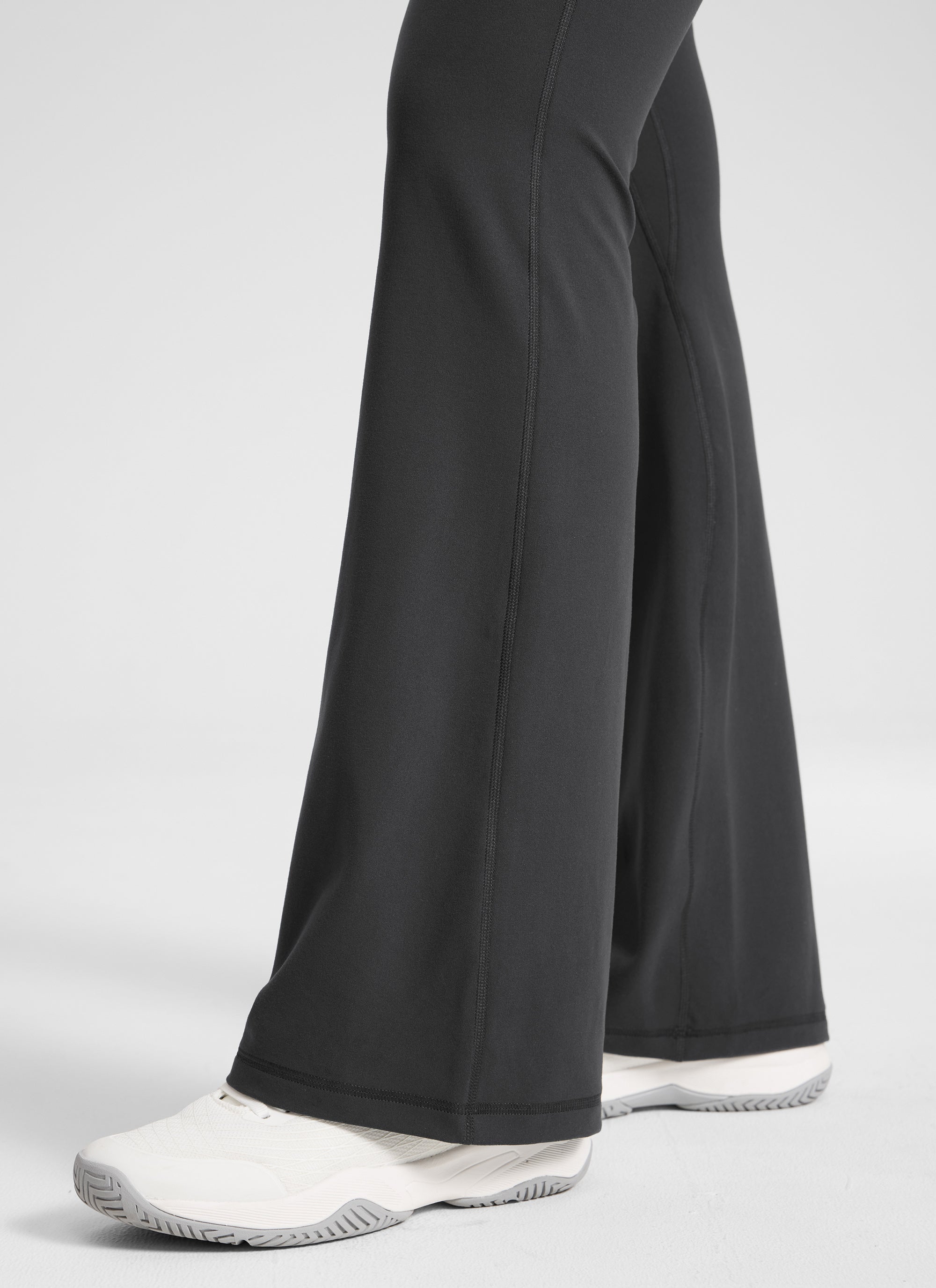 CRZ YOGA Women's Butterlift Hidden Scrunch Butt Flare Leggings 31