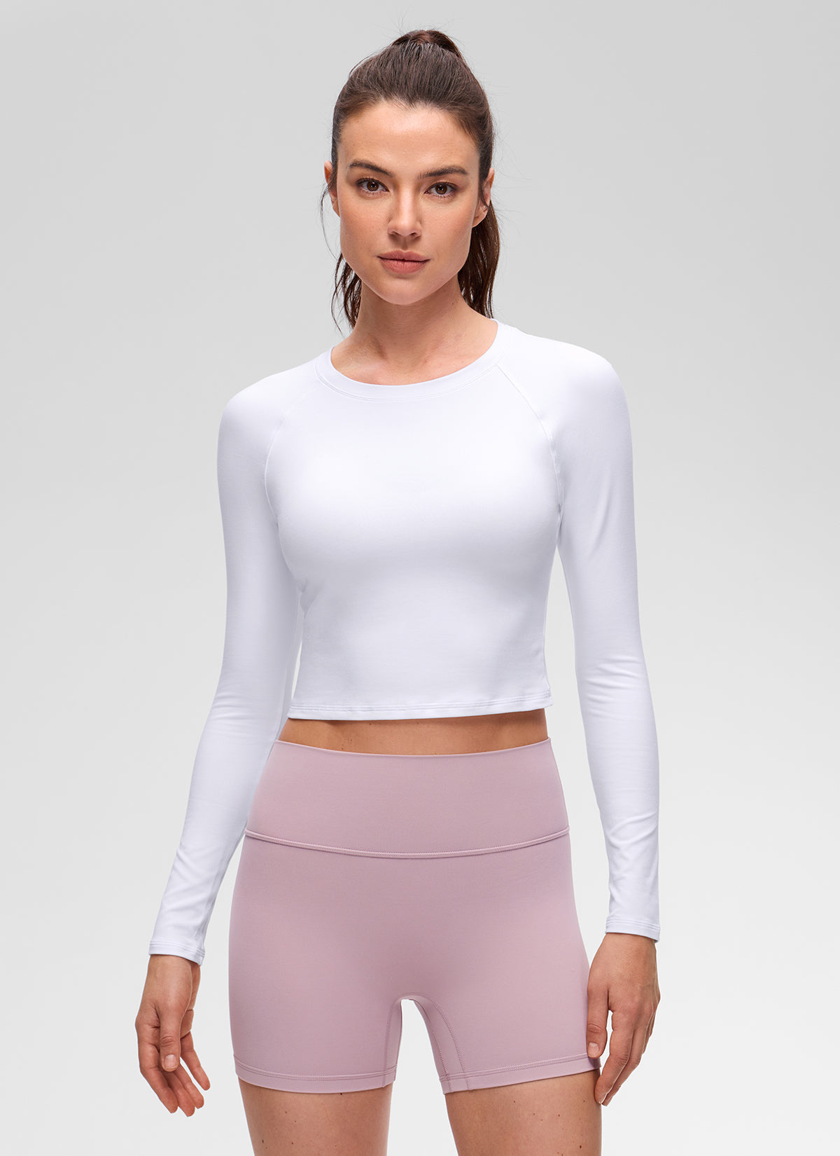 CRZ YOGA Women's Brushed Workout Crew Neck Raglan Crop Long Sleeve White