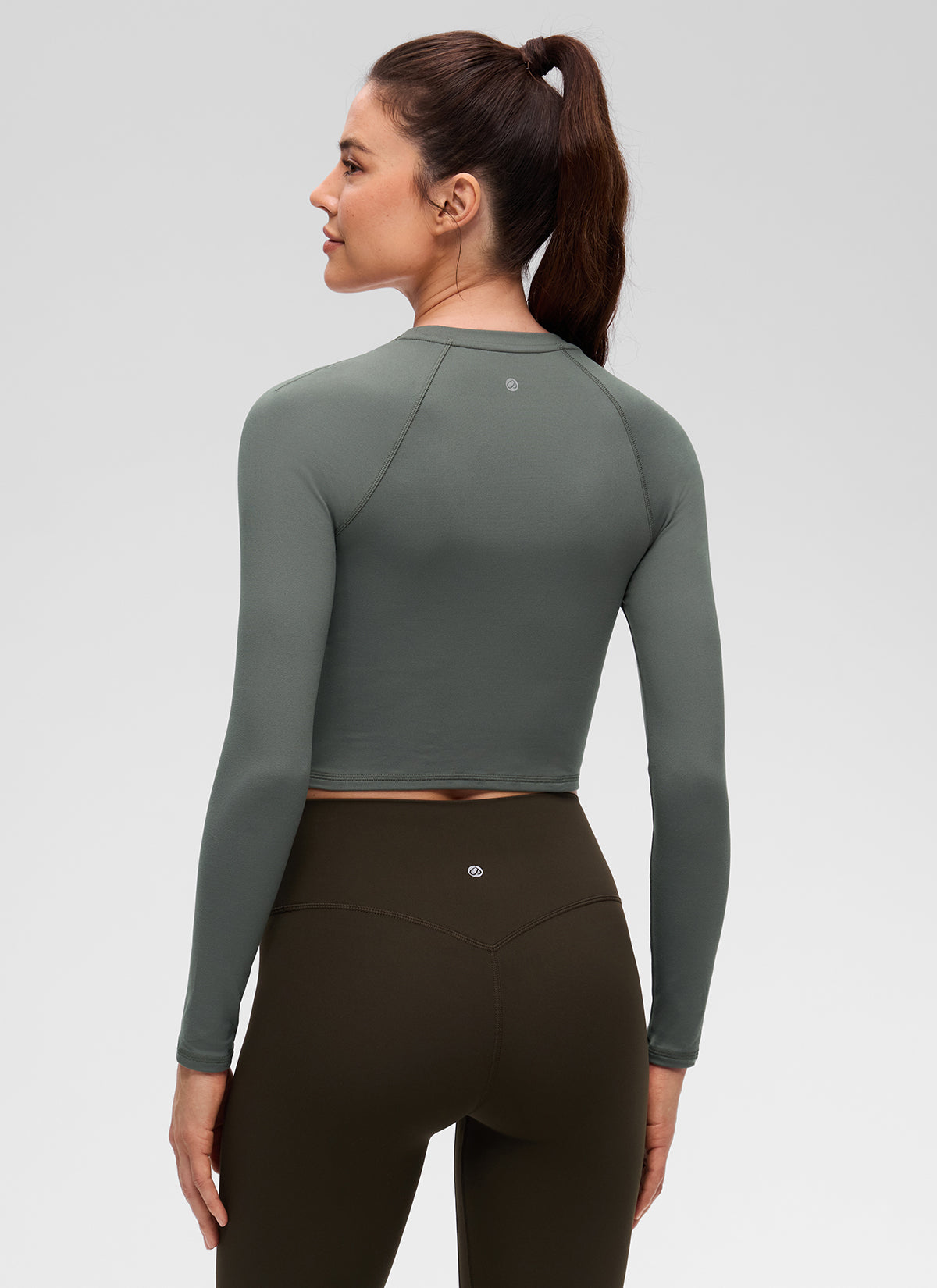 CRZ YOGA Women's Brushed Workout Crew Neck Raglan Crop Long Sleeve Grey Sage