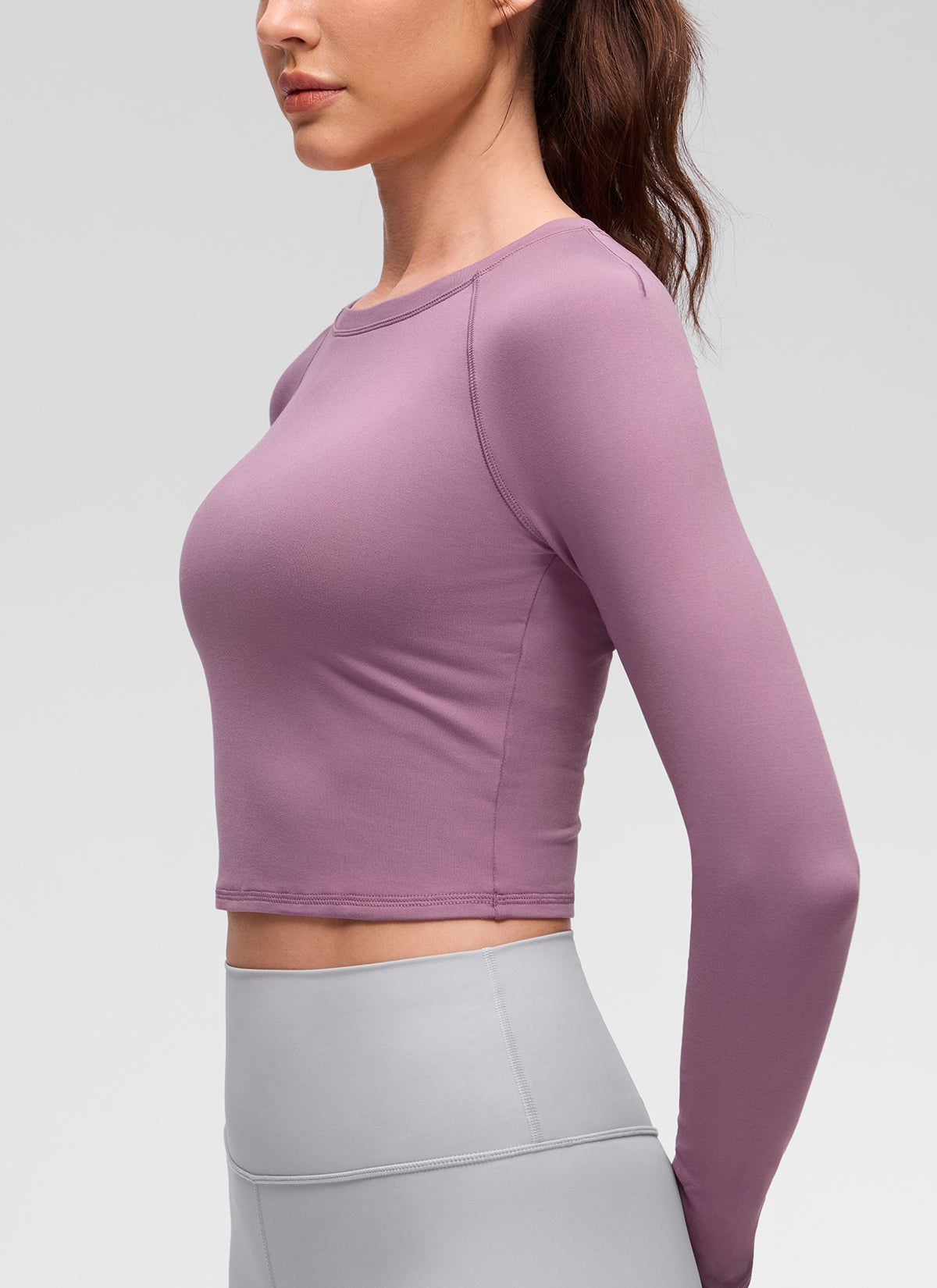 CRZ YOGA Women's Brushed Workout Crew Neck Raglan Crop Long Sleeve Light Lavender