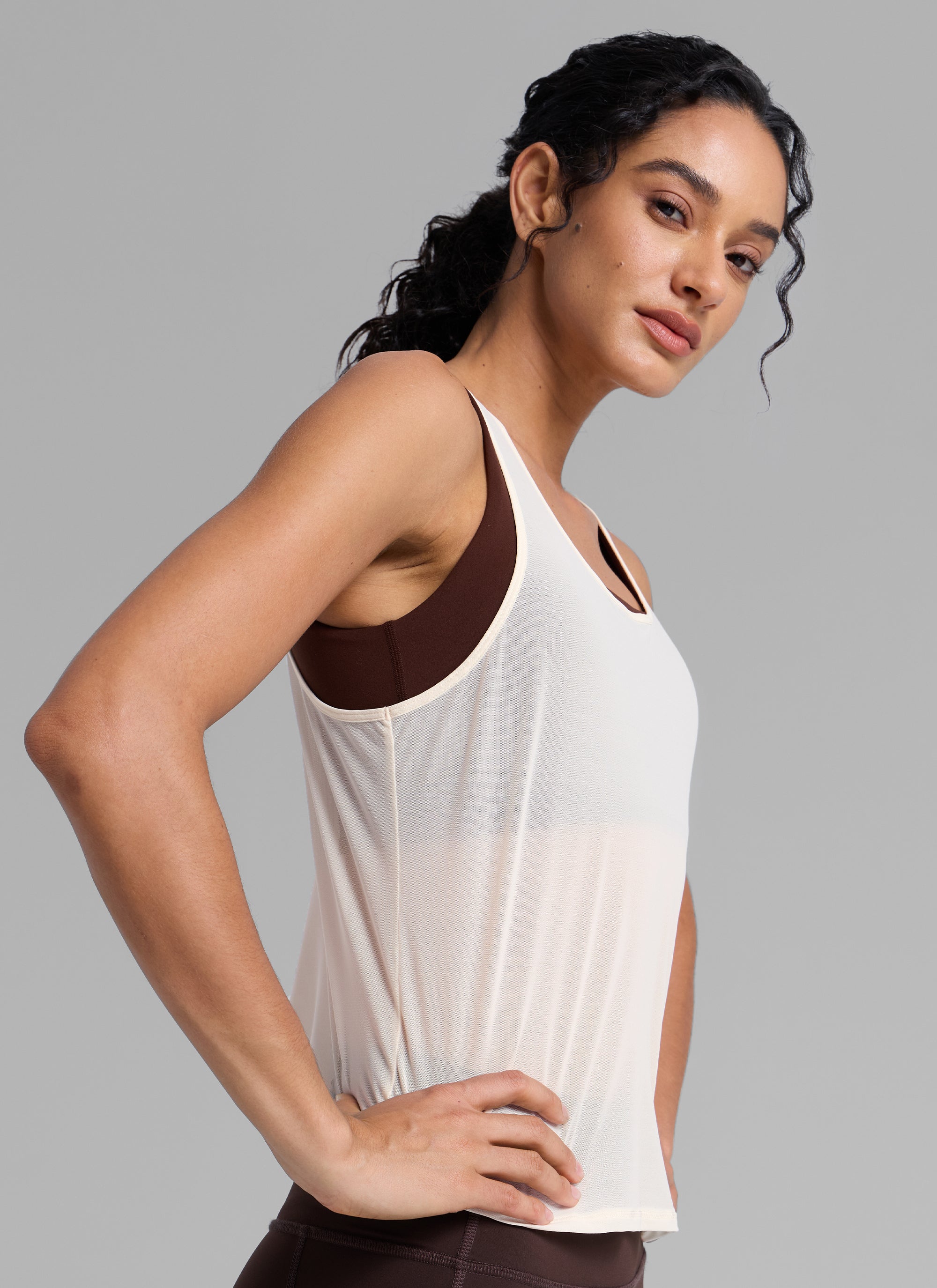 CRZ YOGA Women's Yoga Mesh Relaxed Fit Tops U Neck Tank White Apricot
