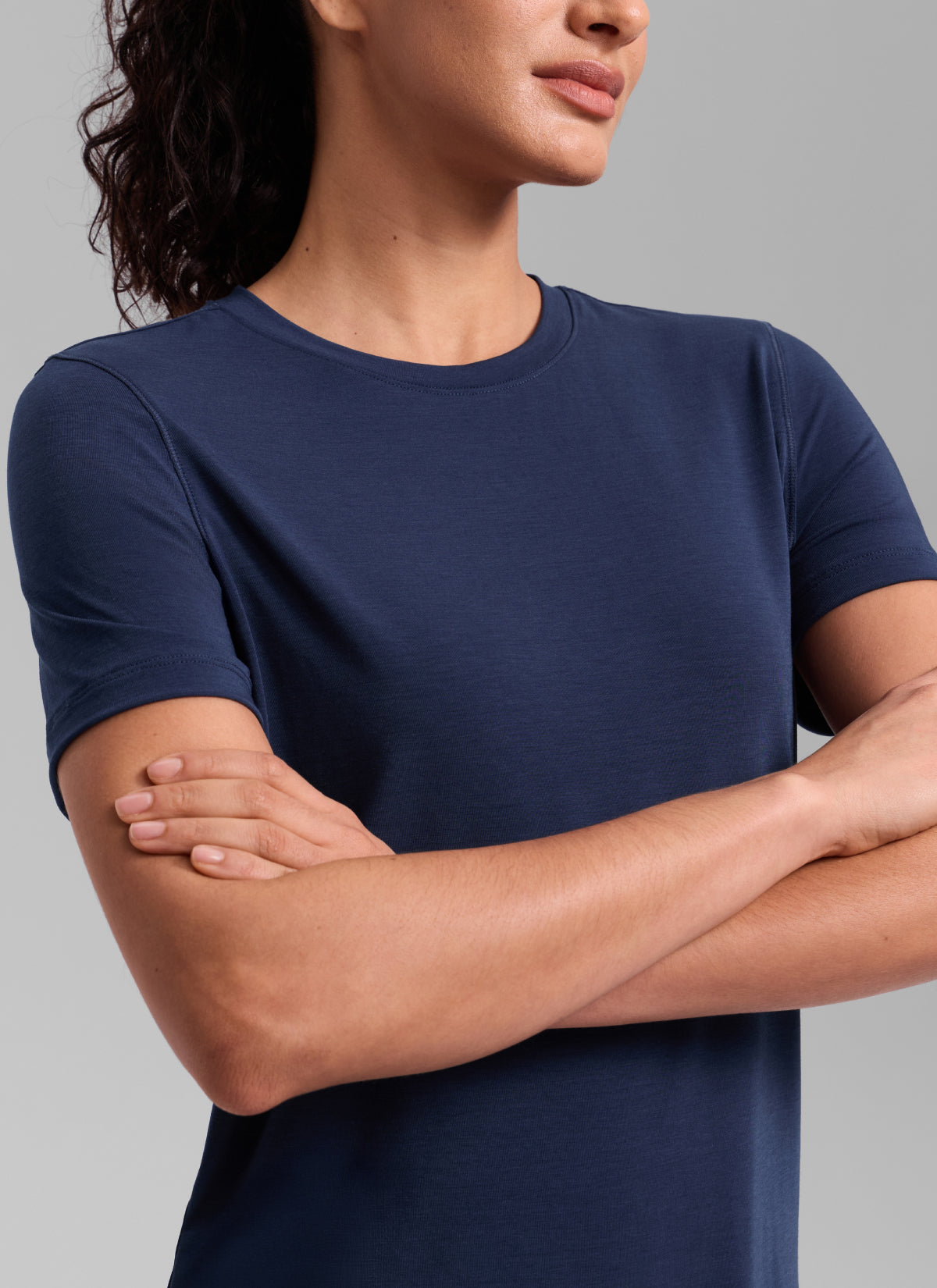 CRZ YOGA Women's Quick Dry Workout Crewneck Hip Length Short Sleeve Club Blue