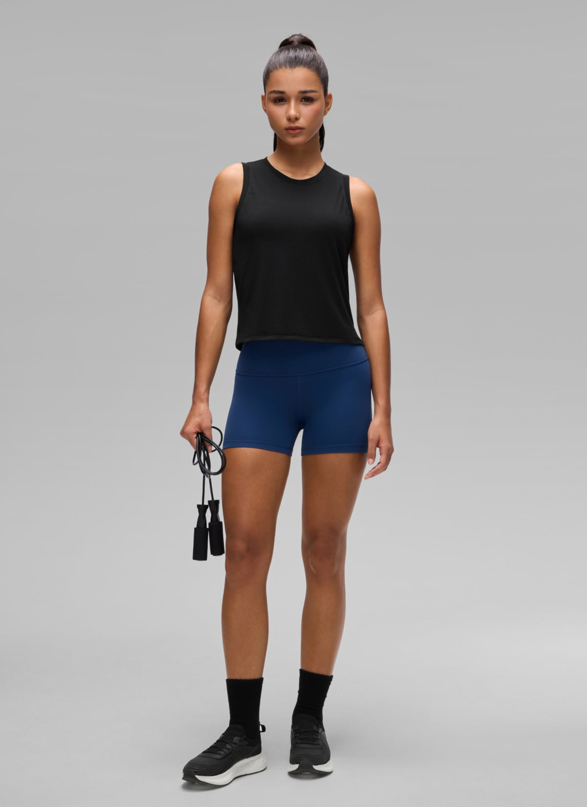 CRZ YOGA Women's Quick Dry Crop Racerback Sleevesless Tank Tops Black @model_info:A