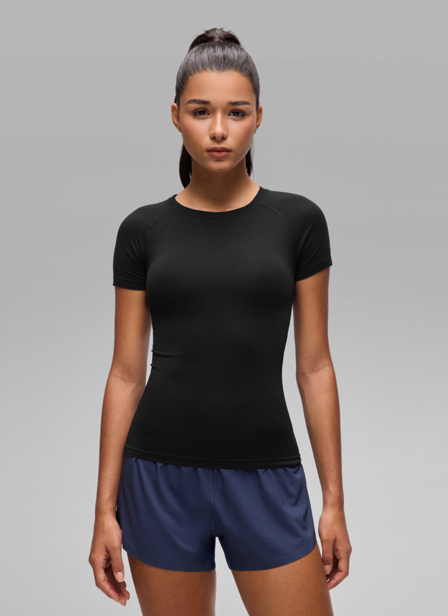 CRZ YOGA Women's Workout Seamless Crewneck Fitted Hip Short Sleeves Black