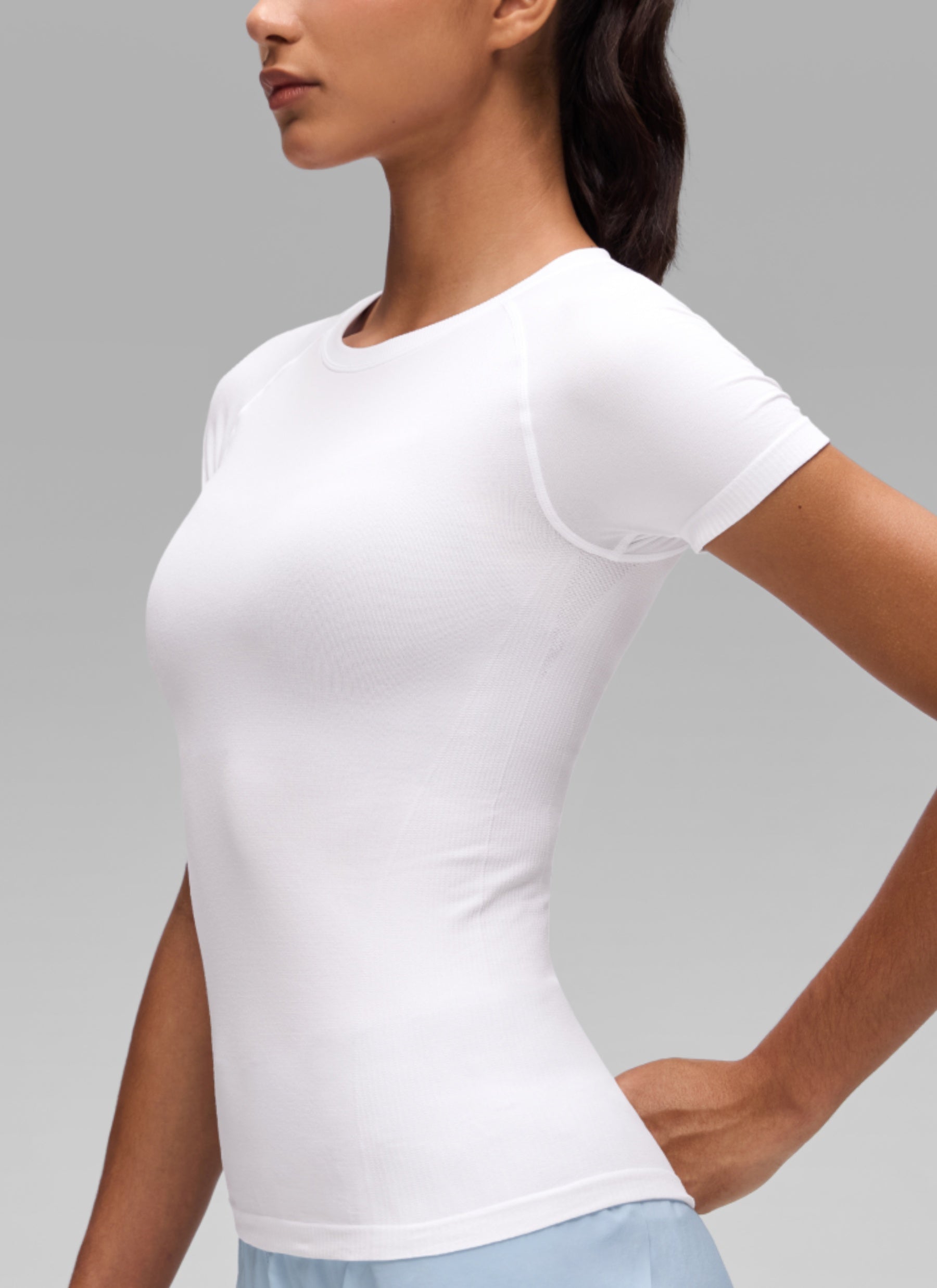 CRZ YOGA Women's Workout Seamless Crewneck Fitted Hip Short Sleeves White