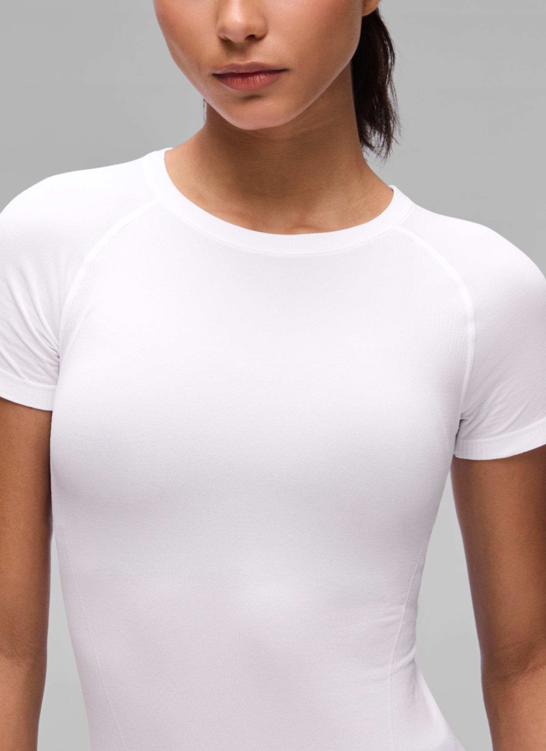 CRZ YOGA Women's Workout Seamless Crewneck Fitted Hip Short Sleeves White