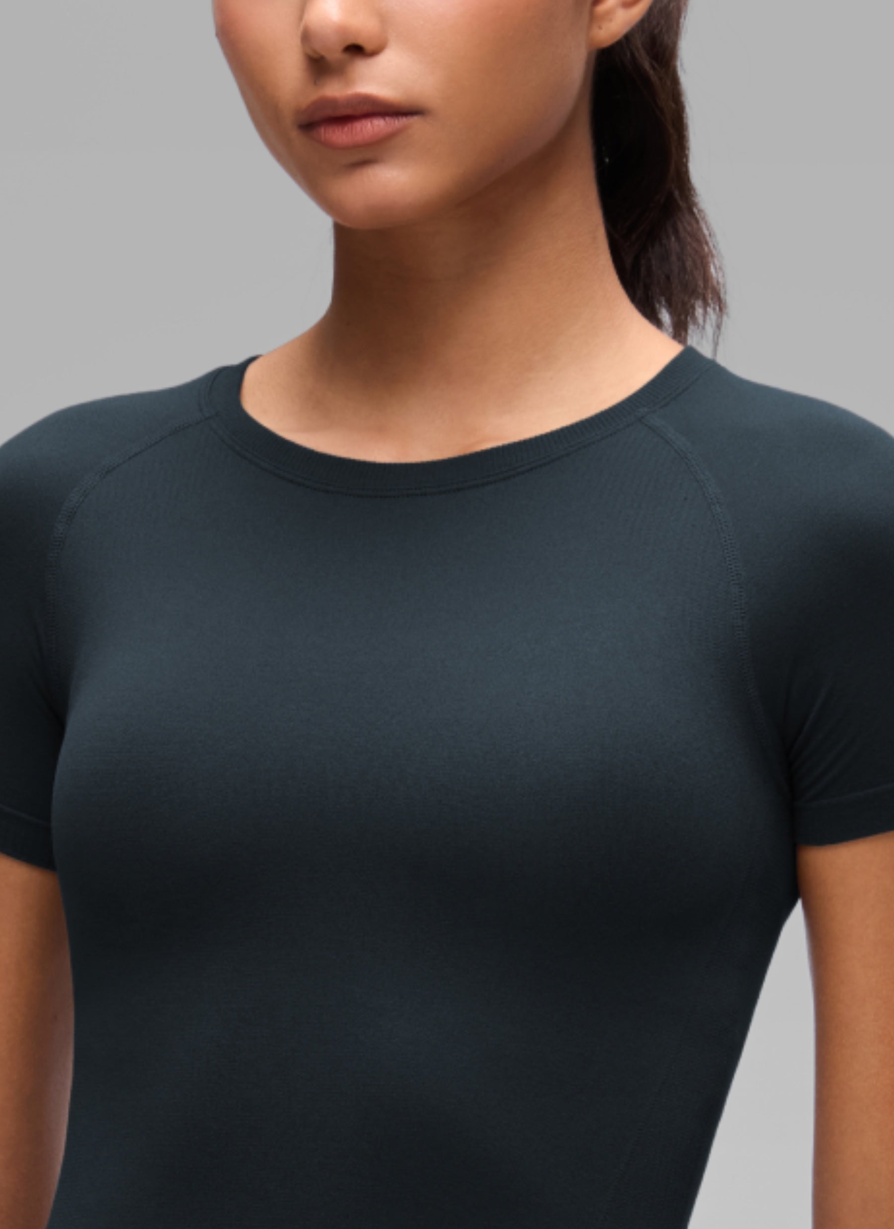 CRZ YOGA Women's Workout Seamless Crewneck Fitted Hip Short Sleeves True Navy