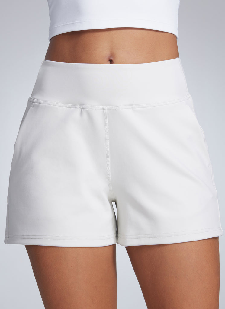 CRZ YOGA Women's Butterbreeze High Rise Pocket Linerless Short 3.5'' Milky White