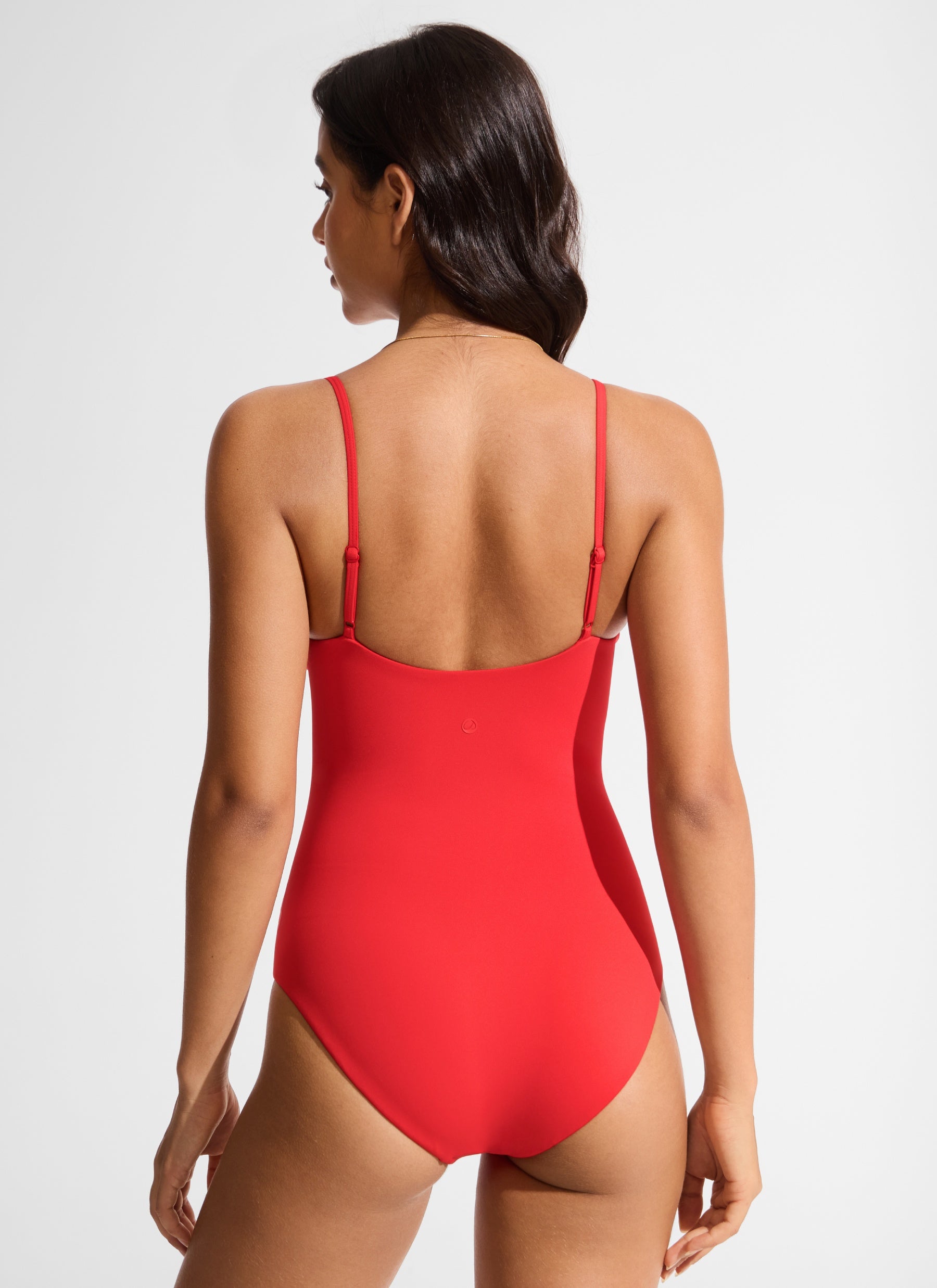 CRZ YOGA Women's Swimwear Nexfeel V Neck One Piece Swimsuits Deep Red