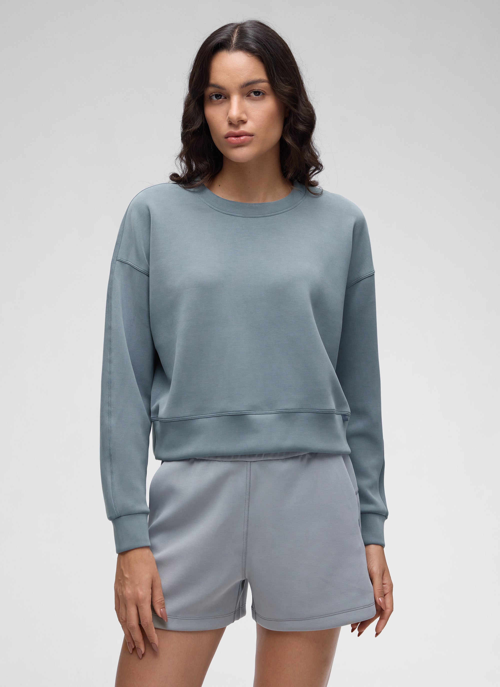 CRZ YOGA Womens SoftAura Basic Casual Sweat Shirt Crew Neck Pullover Mojave Tan