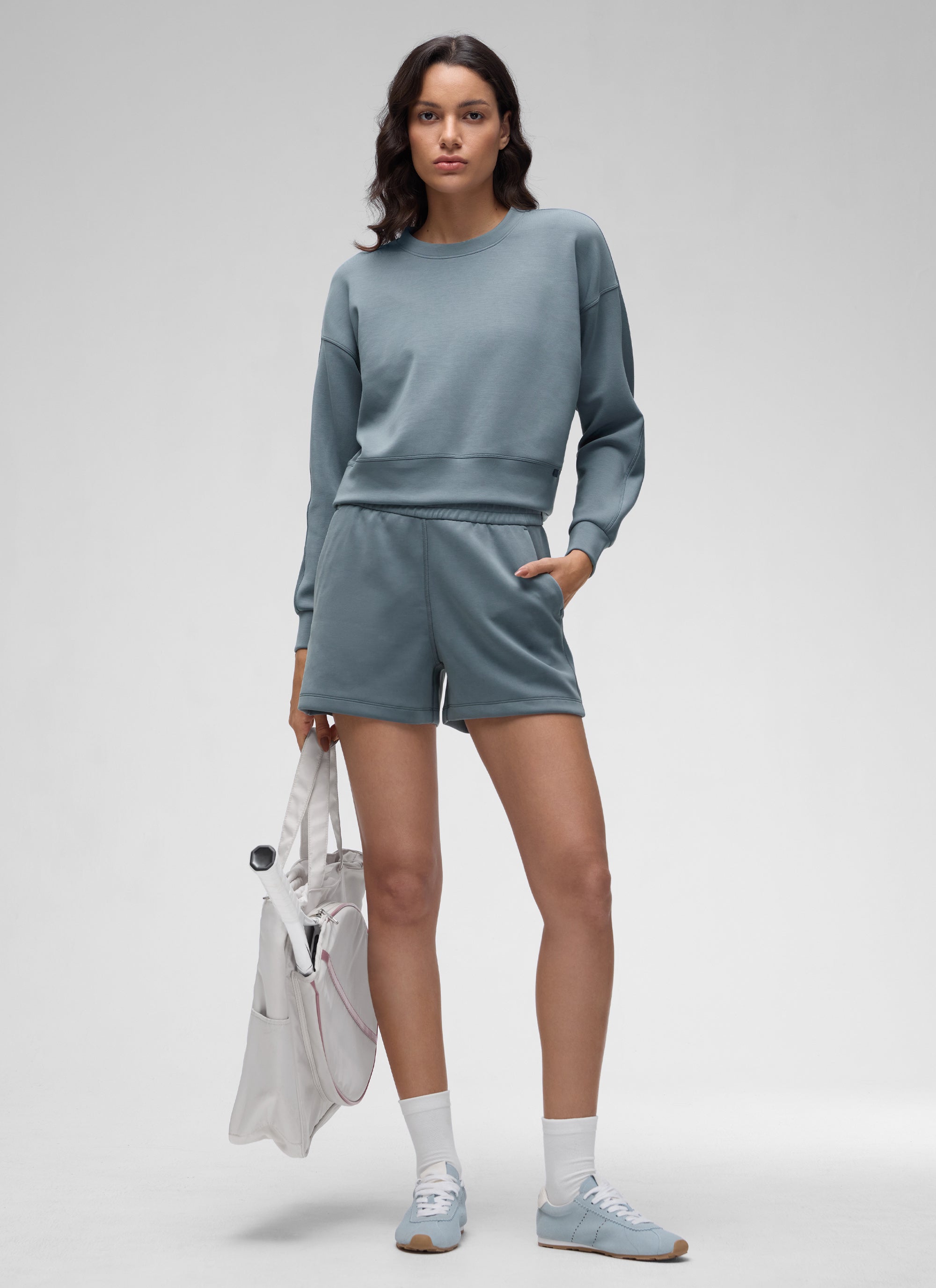 CRZ YOGA Womens SoftAura Basic Casual Sweat Shirt Crew Neck Pullover Mojave Tan