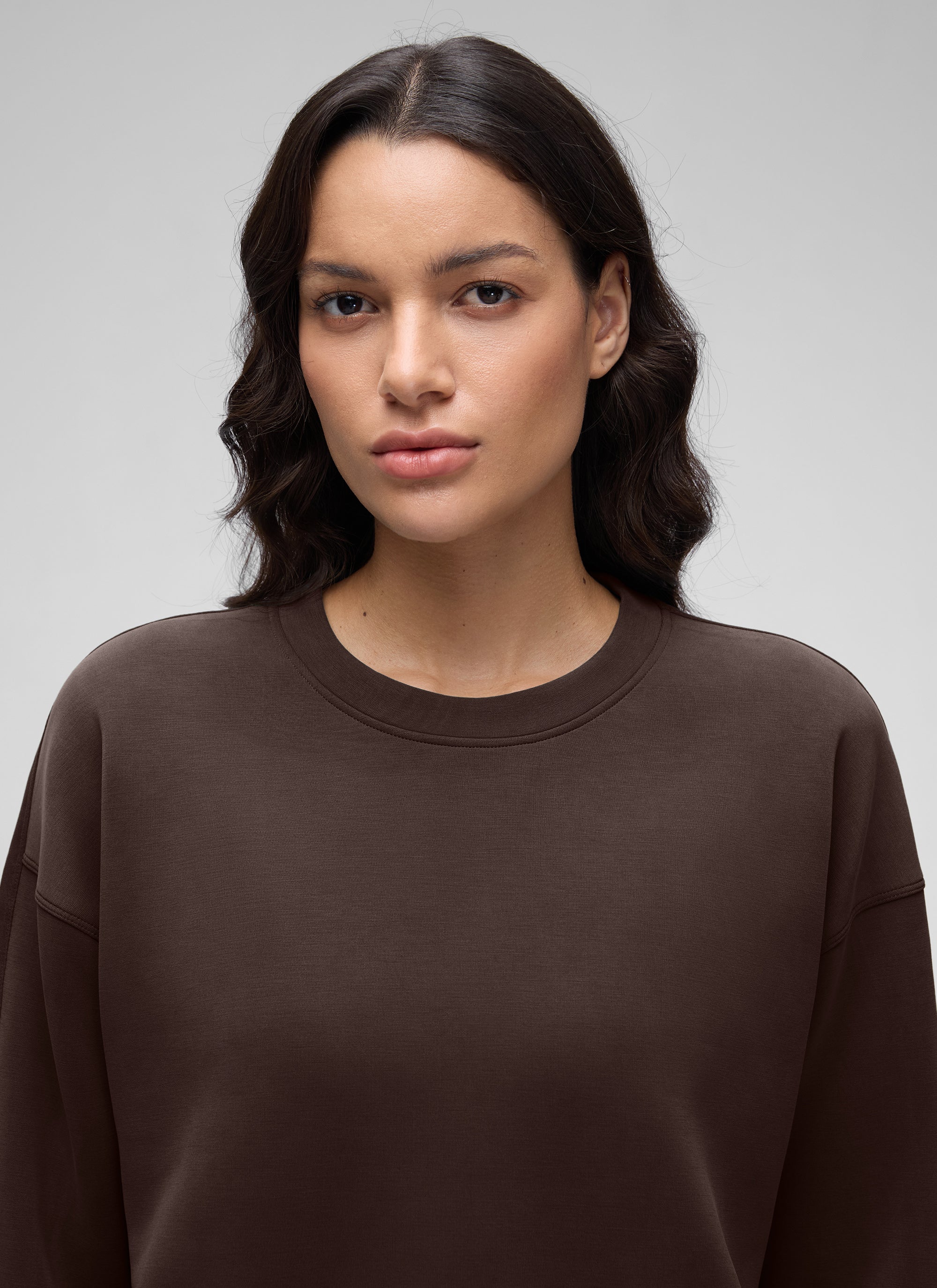 CRZ YOGA Womens SoftAura Basic Casual Sweat Shirt Crew Neck Pullover Hot Fudge Brown