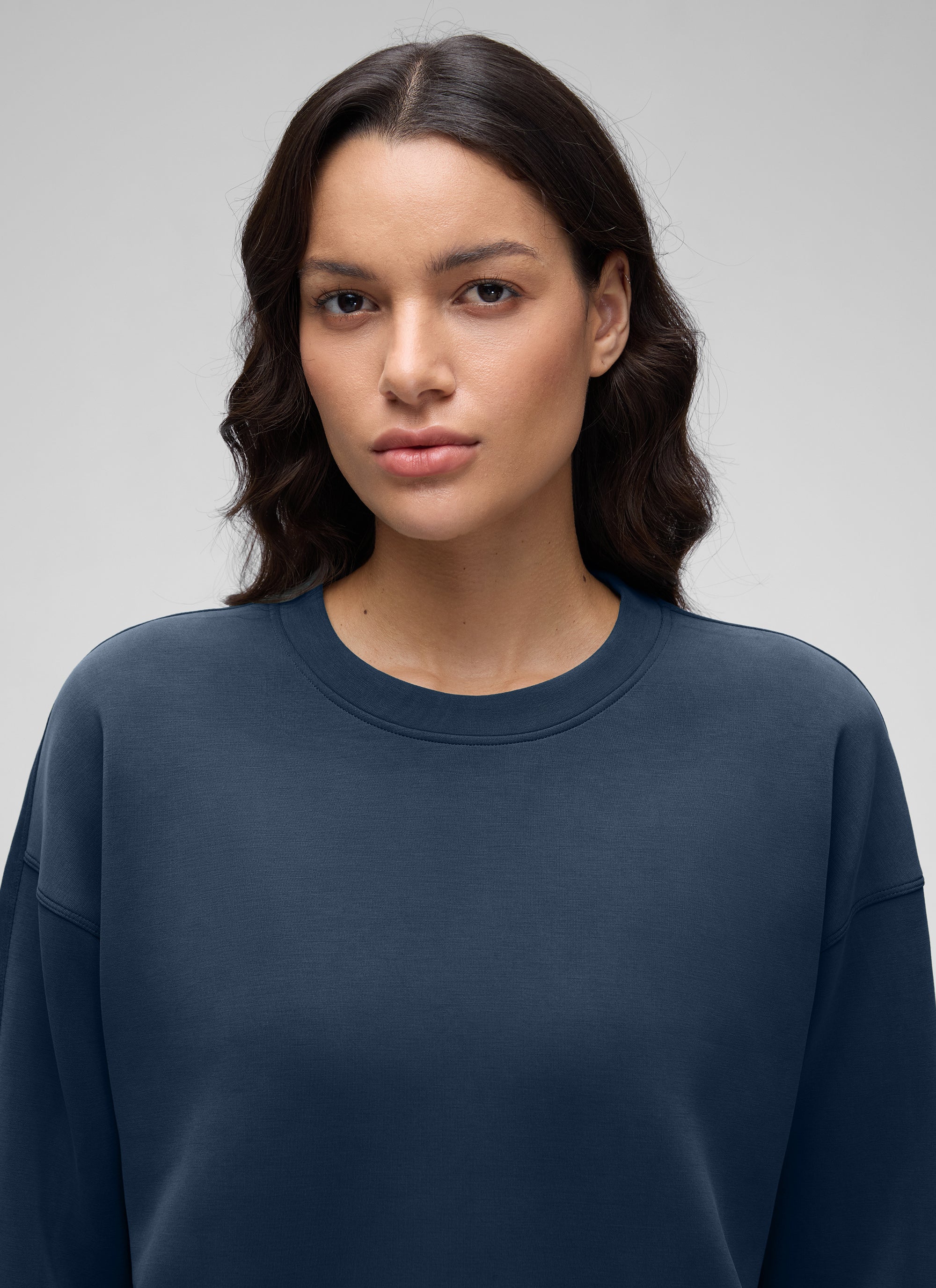 CRZ YOGA Womens SoftAura Basic Casual Sweat Shirt Crew Neck Pullover Ink Blue