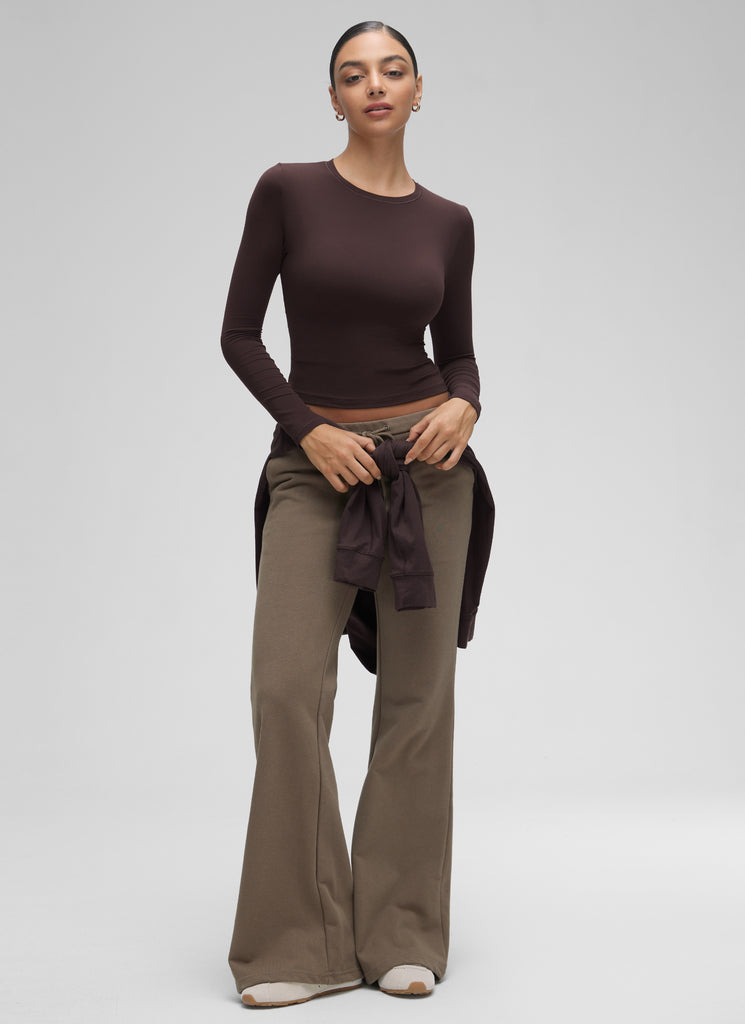 CRZ YOGA Women's Crew Neck Tight Fit Long Sleeve Shirts Casual Tee White