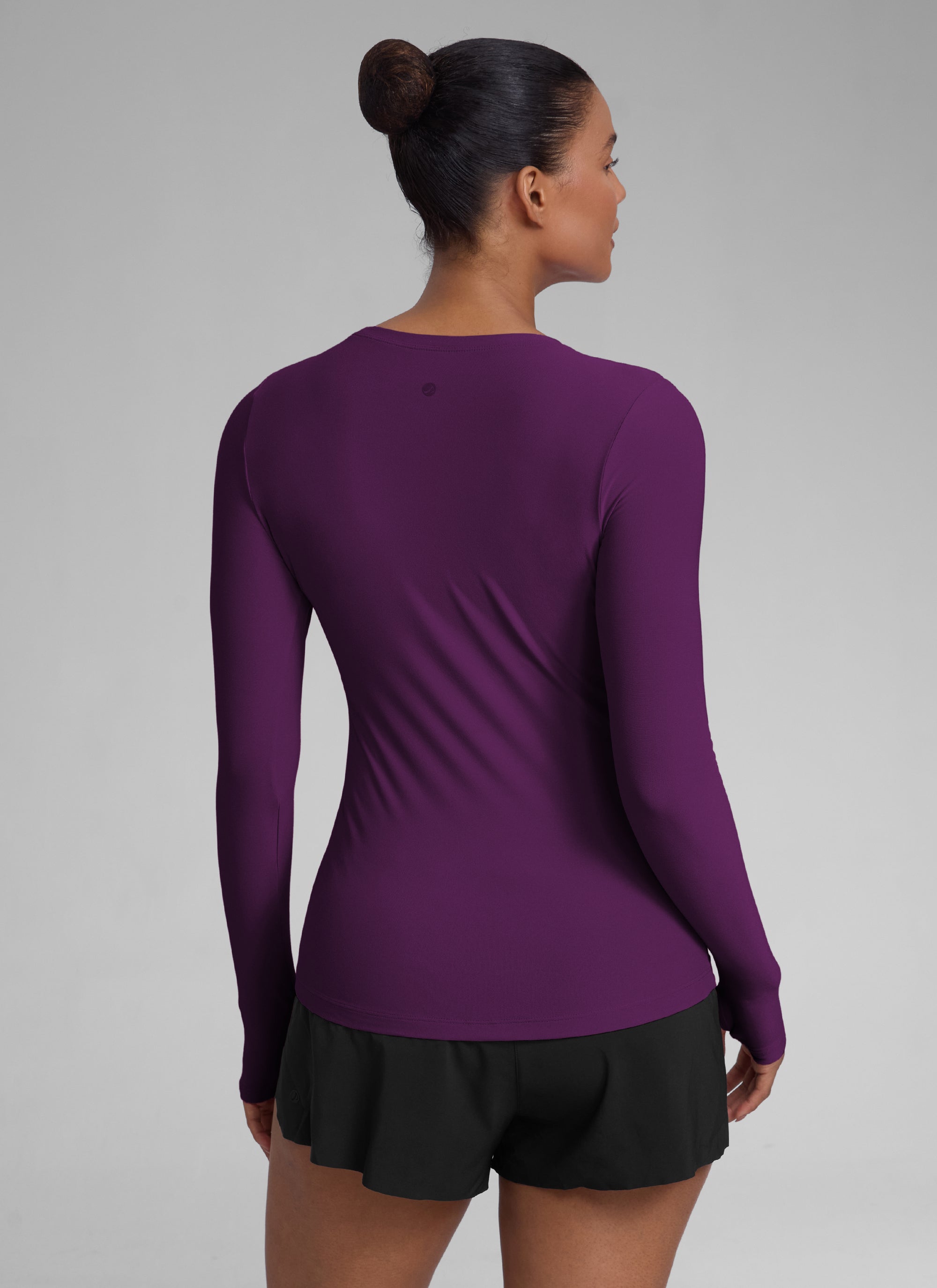CRZYOGA Women's Cloudweight Workout Crewneck Long Sleeve Thumb Hole Plum Magenta